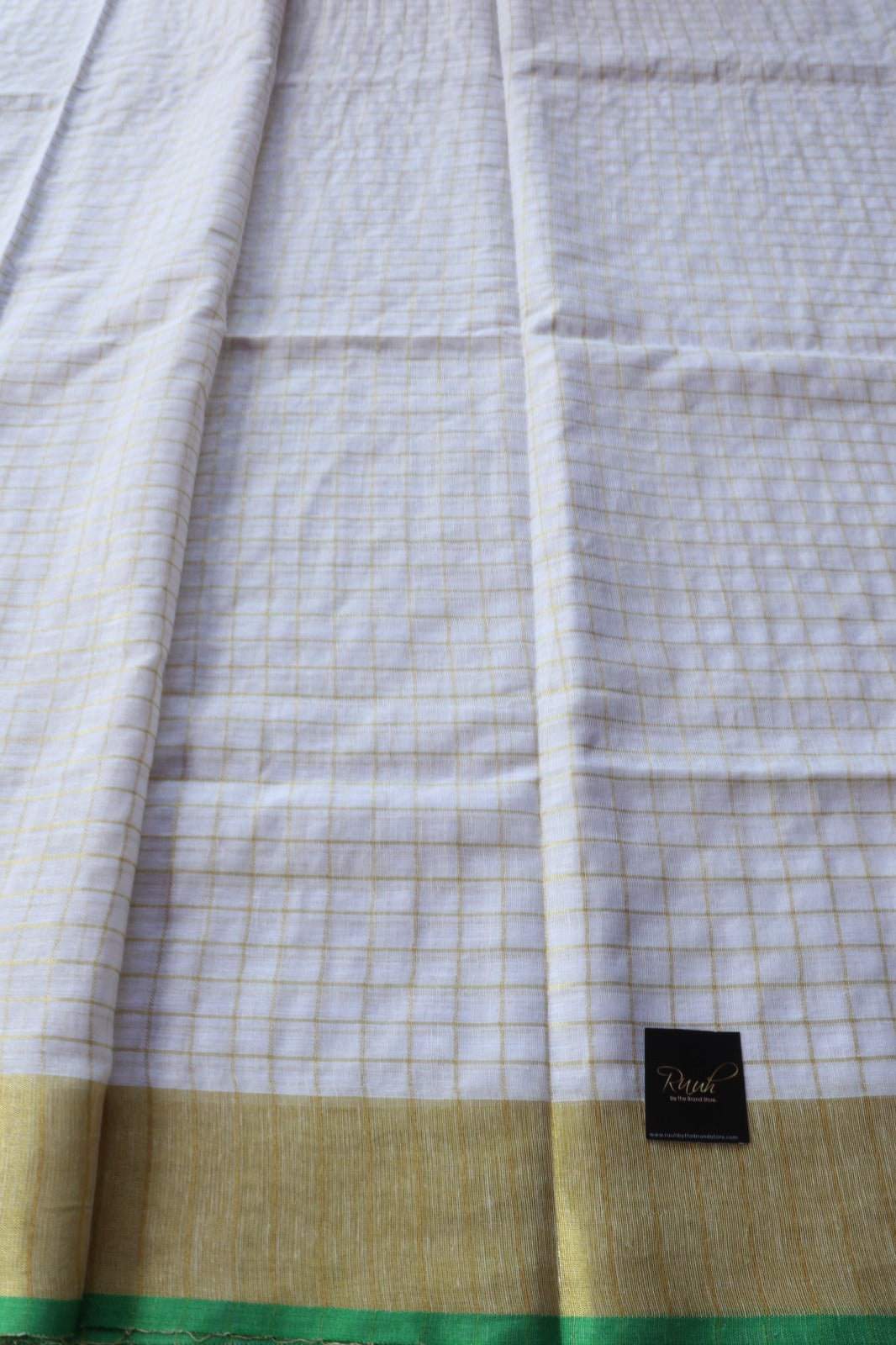 LINEN CHECKS WITH GREEN EDGING