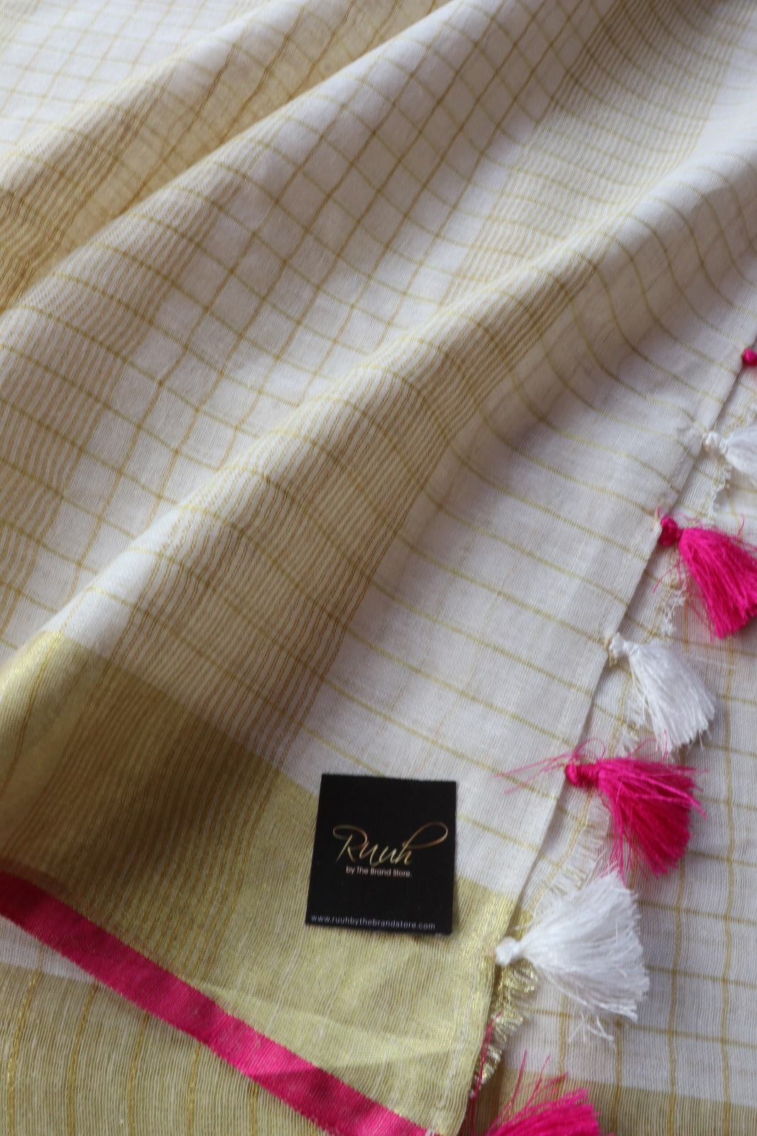 LINEN CHECKS WITH PINK EDGING
