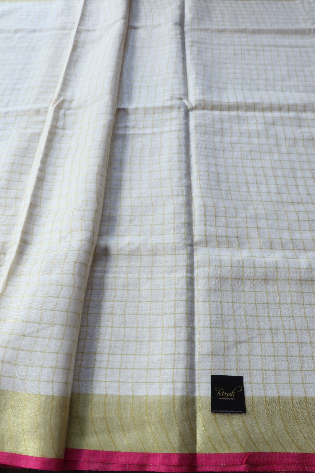 LINEN CHECKS WITH PINK EDGING