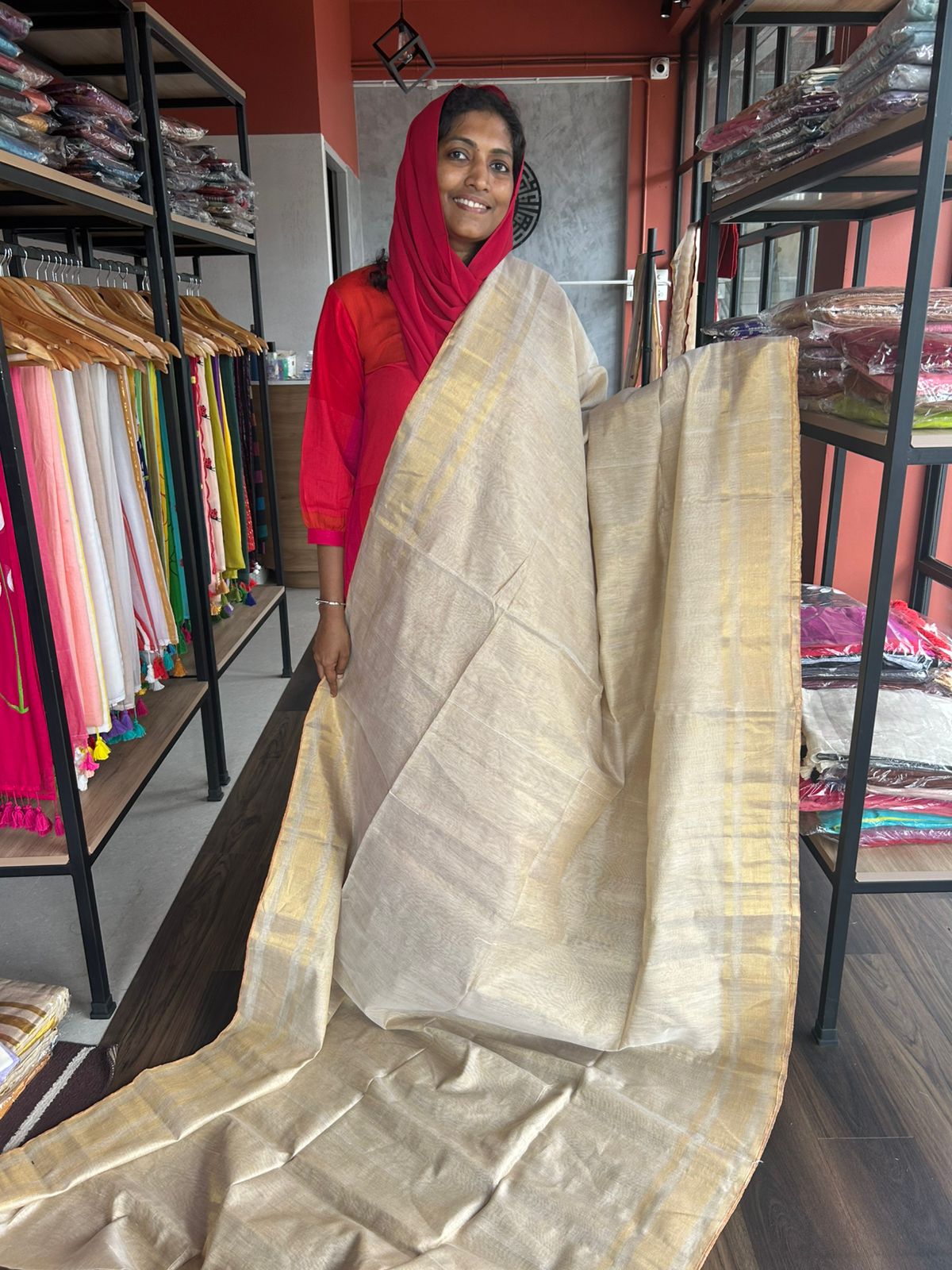 LINEN TISSUE GOLD COLOUR