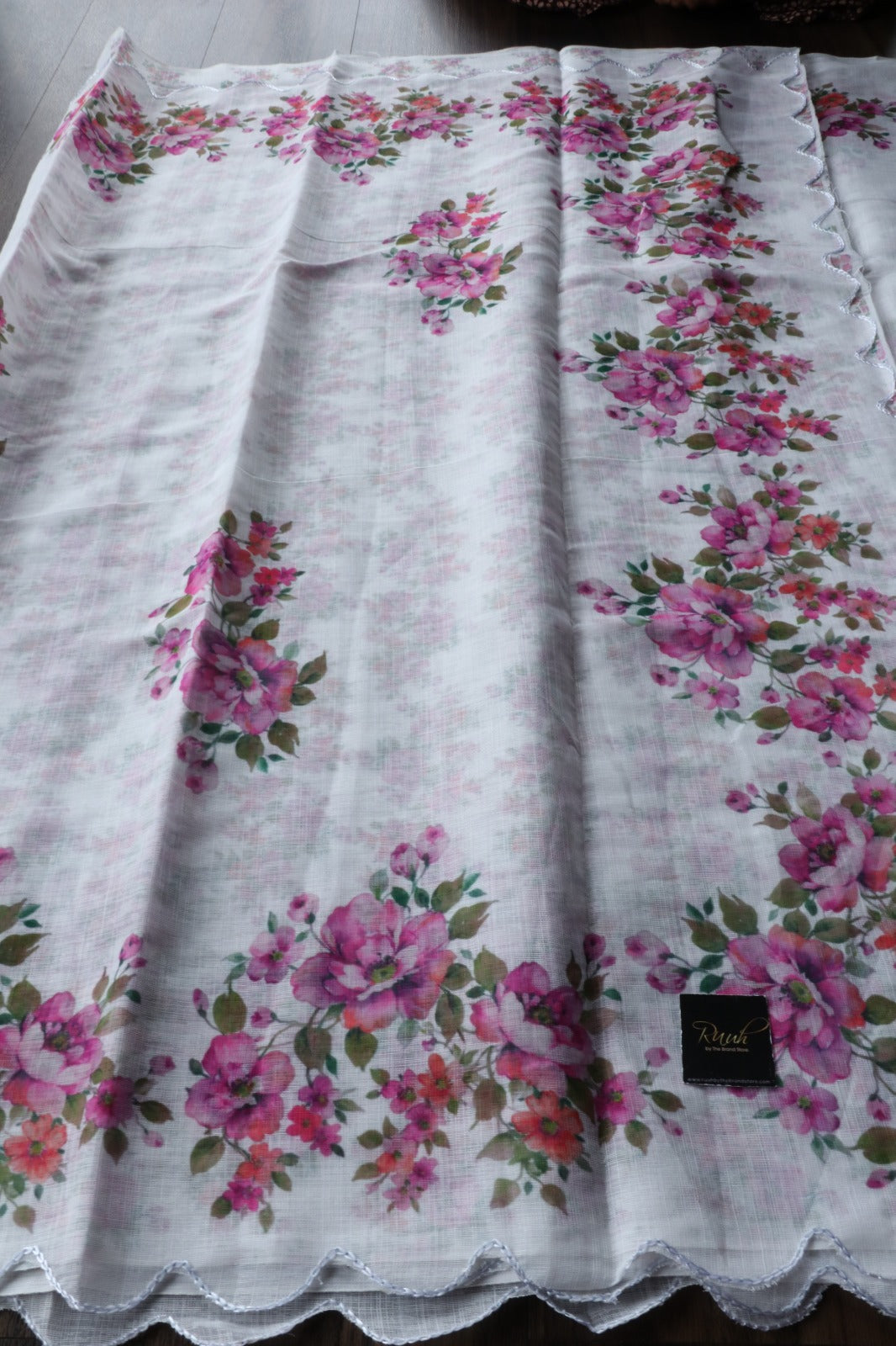 SEMI LINEN FLORAL PRINT SAREE 3