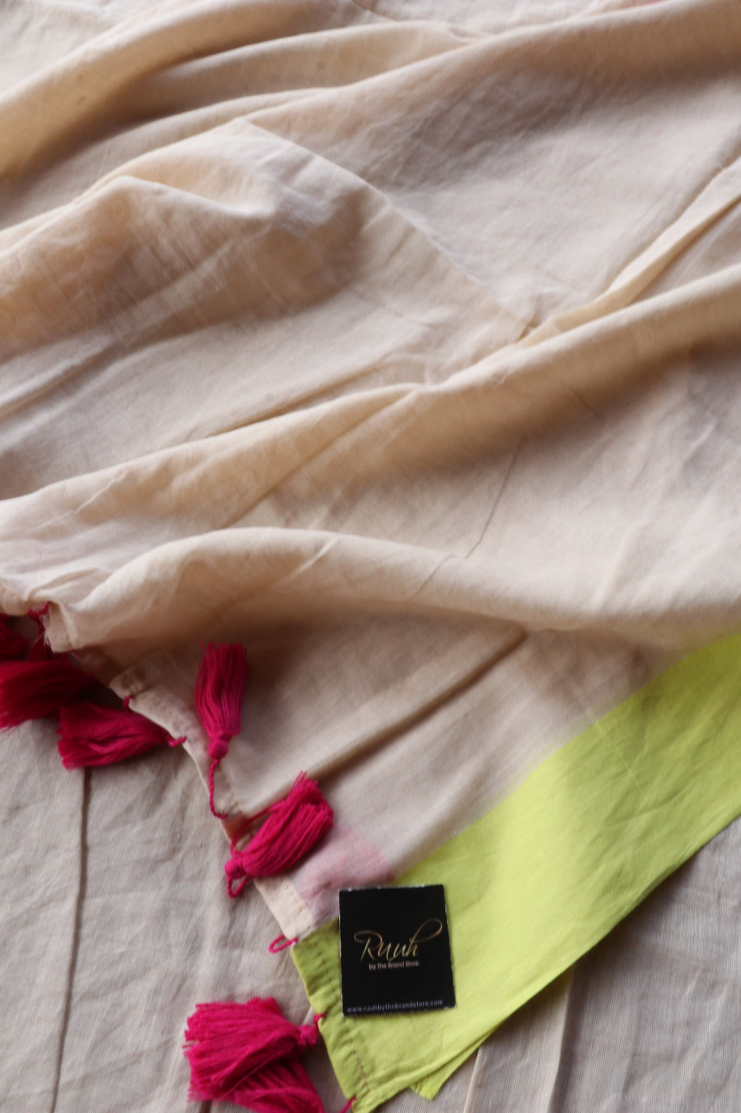 MULMUL SAREE WITH PINK & NEON BORDER - TBS26MP