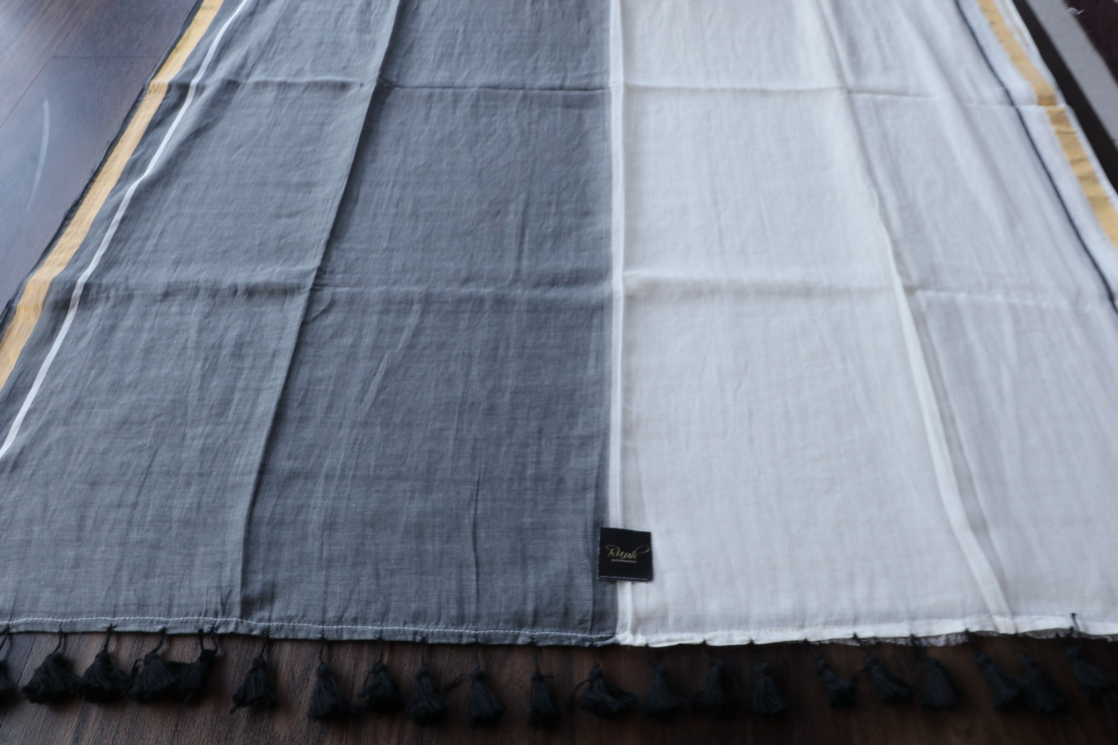 MUL COTTON IN GREY OFF WHITE COMBINATION