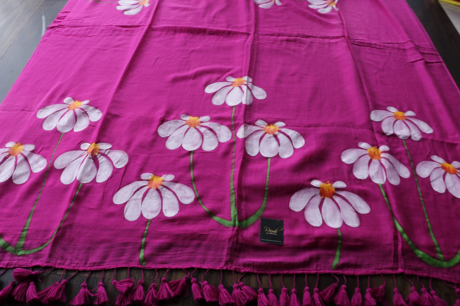 MAGENTA MULMUL HANDPAINTED DAISY SAREE