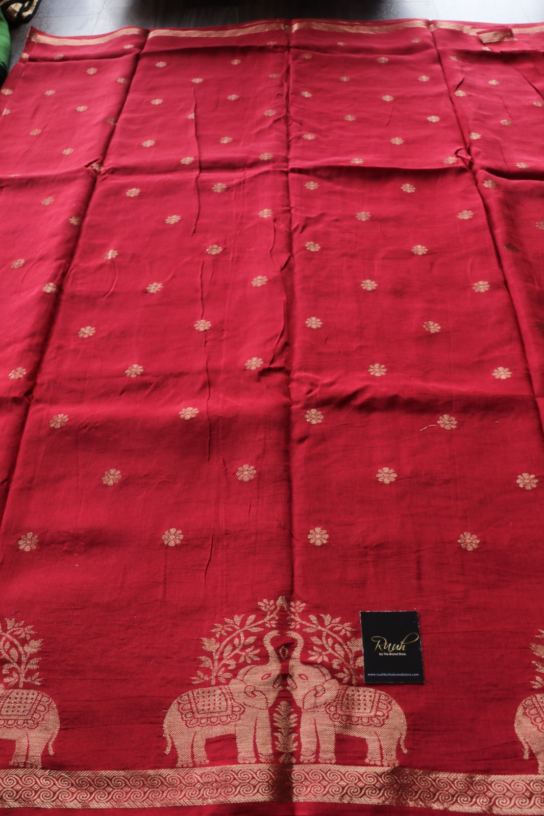 MAROONISH VISCOSE MUSLIN SILK SAREE