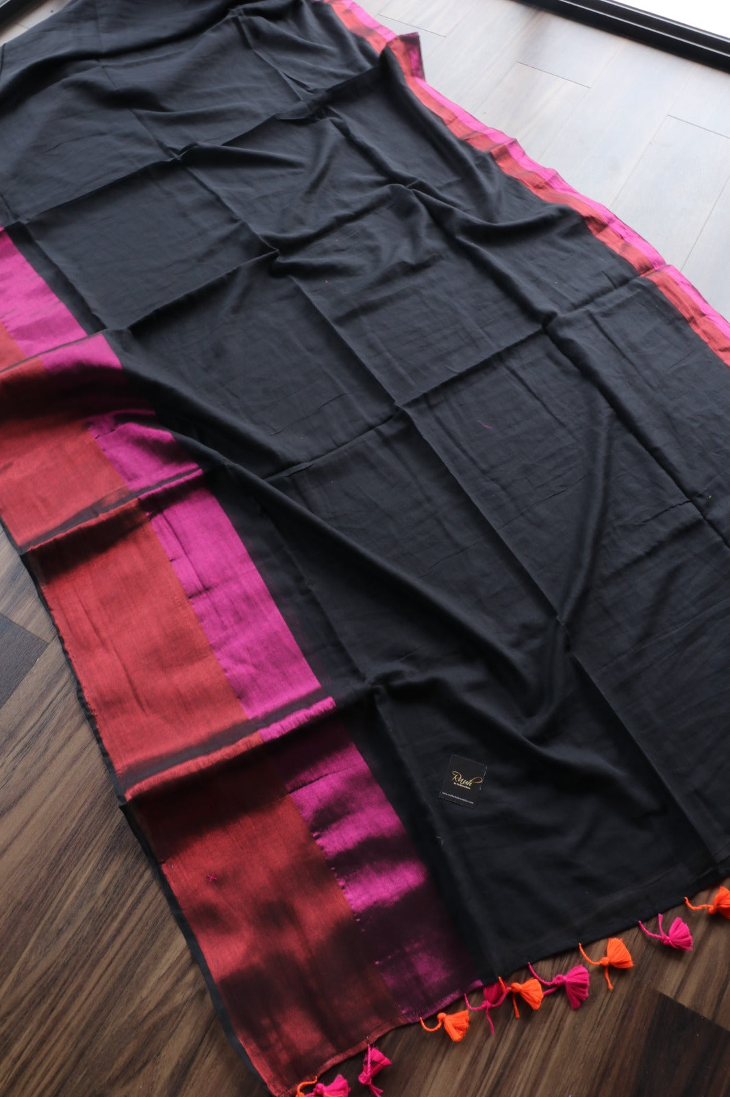 BLACK MULCOTTON WITH PINK & ORANGE BORDER