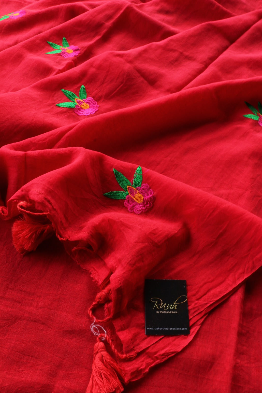 RED MULMUL SAREE WITH FLORAL EMBROIDERY