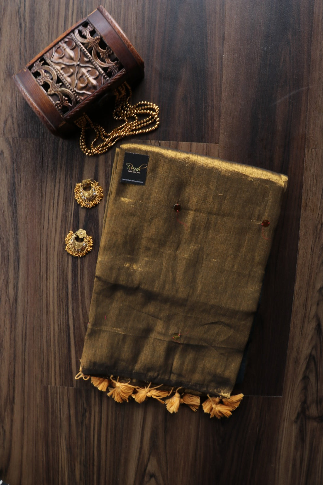 ANTIQUE GOLD MUL TISSUE WITH SEQUENCE