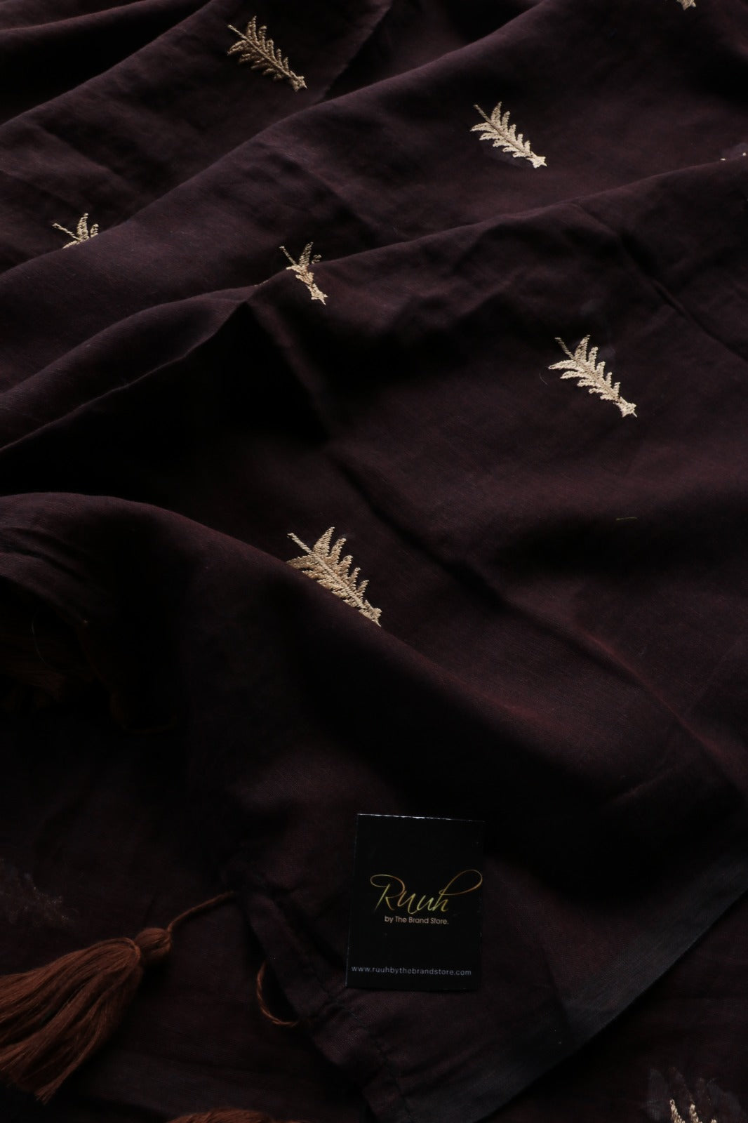 DARK BROWN MULMUL SAREE WITH PINE TREE EMBROIDERY