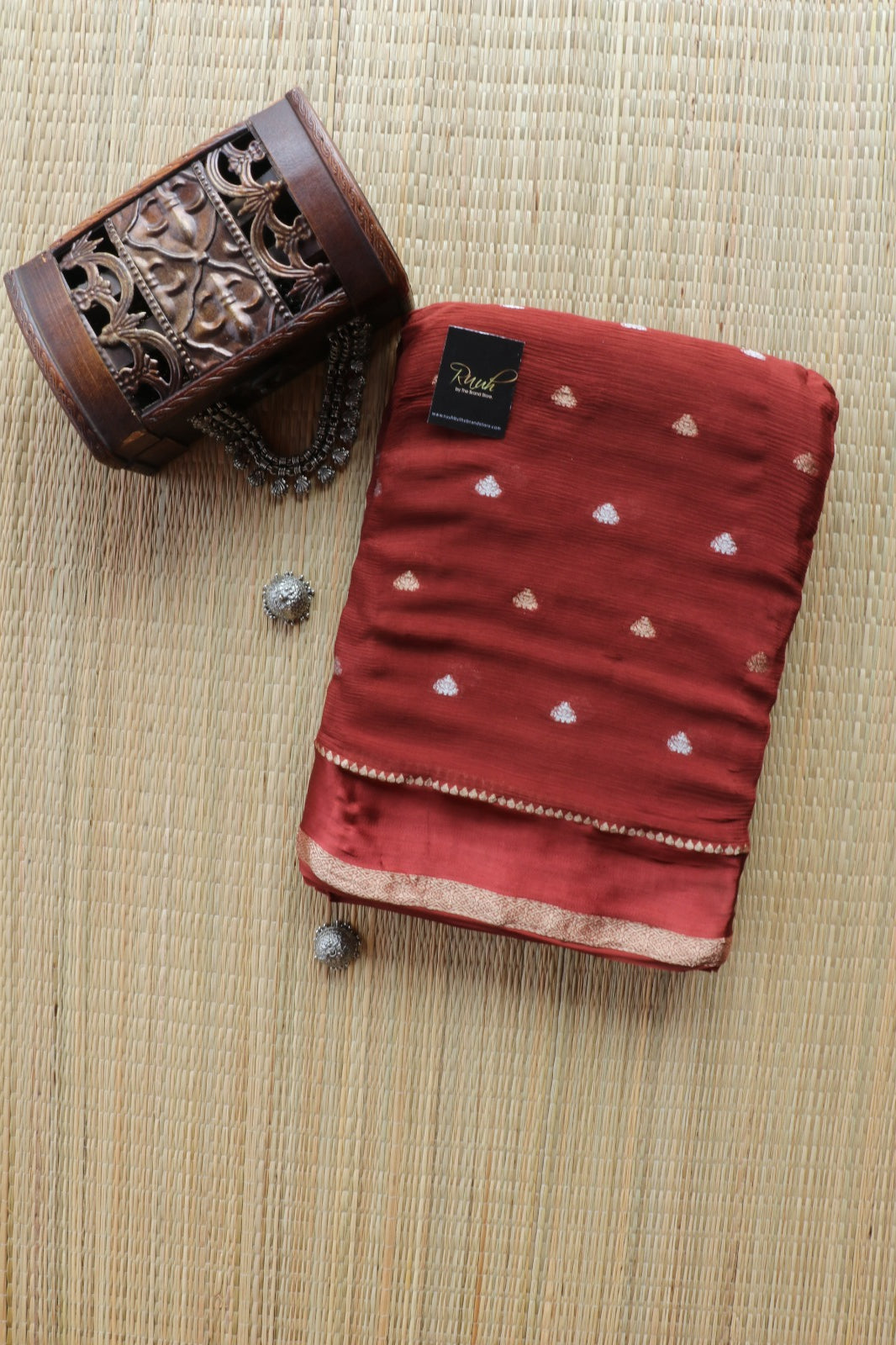 BROWN VISCOSE CHINNON WITH BUTTA