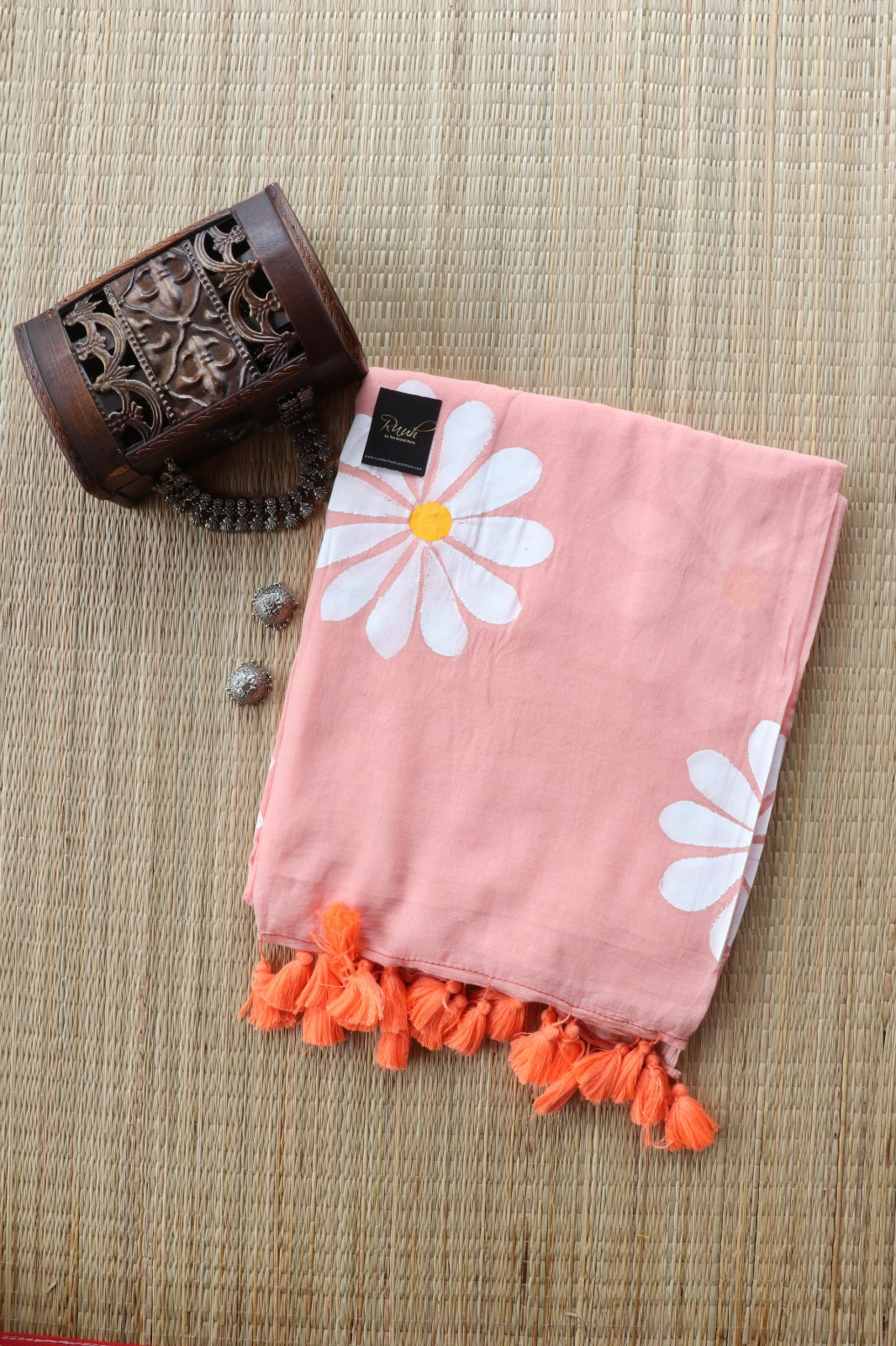 PEACH MULMUL DAISY HANDPAINT SAREE- TBS26MD