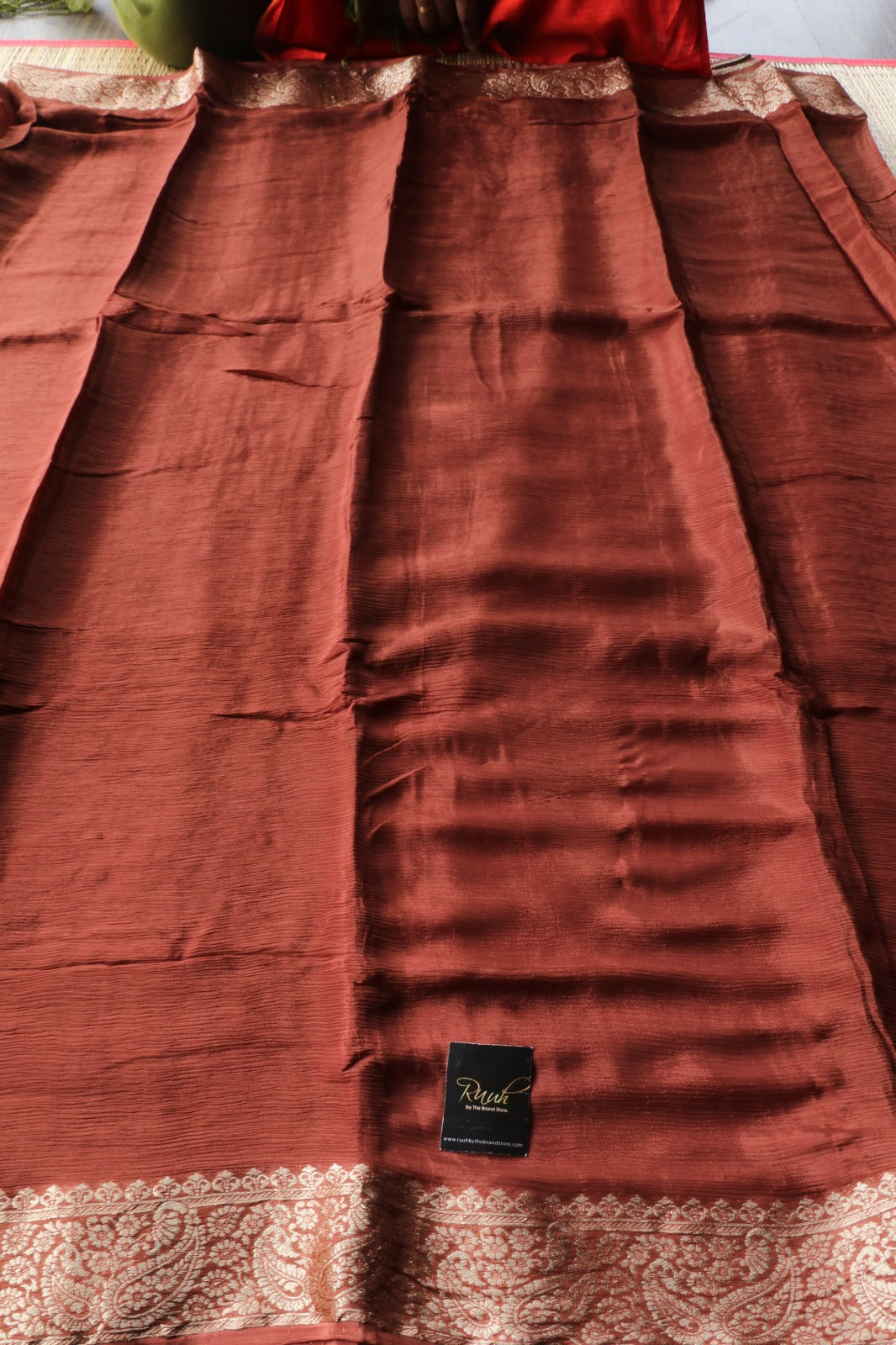 BROWN VISCOSE CHINNON SAREE