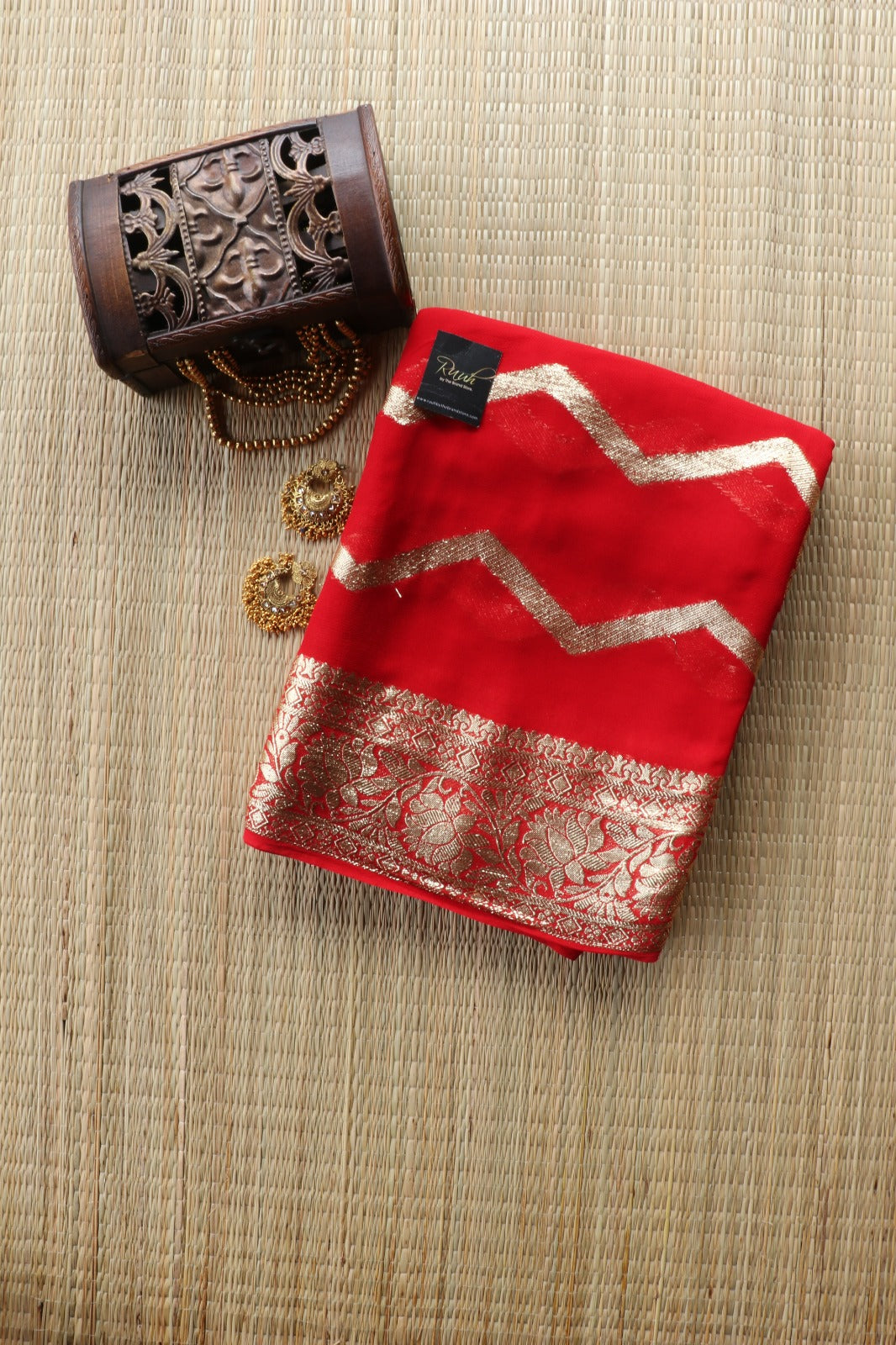 RED VISCOSE GEORGETTE SAREE