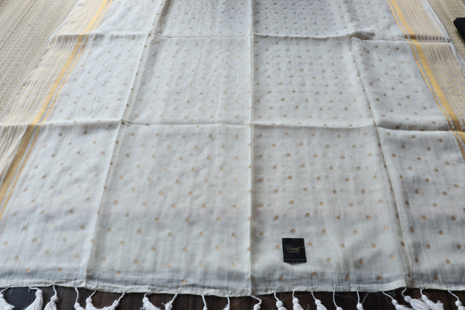 MULMUL SAREE WITH SMALL POLKA DOTS - TBS26VC