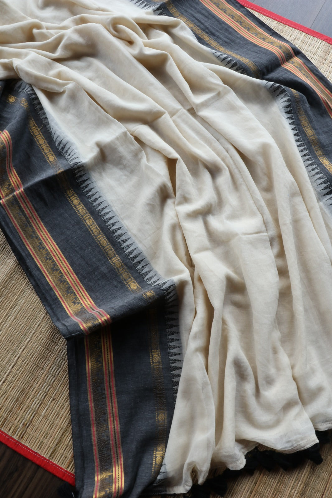 MUL COTTON WITH TEMPLE BORDER- TBS26VC