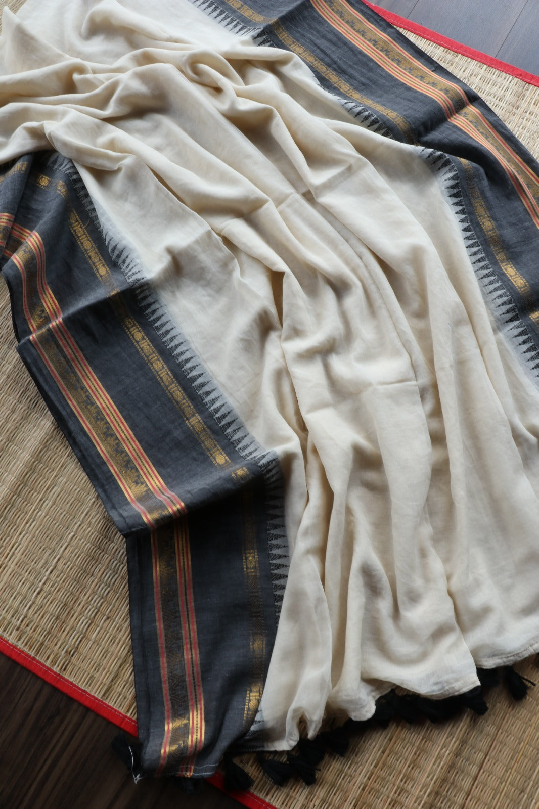 MUL COTTON WITH TEMPLE BORDER- TBS26VC