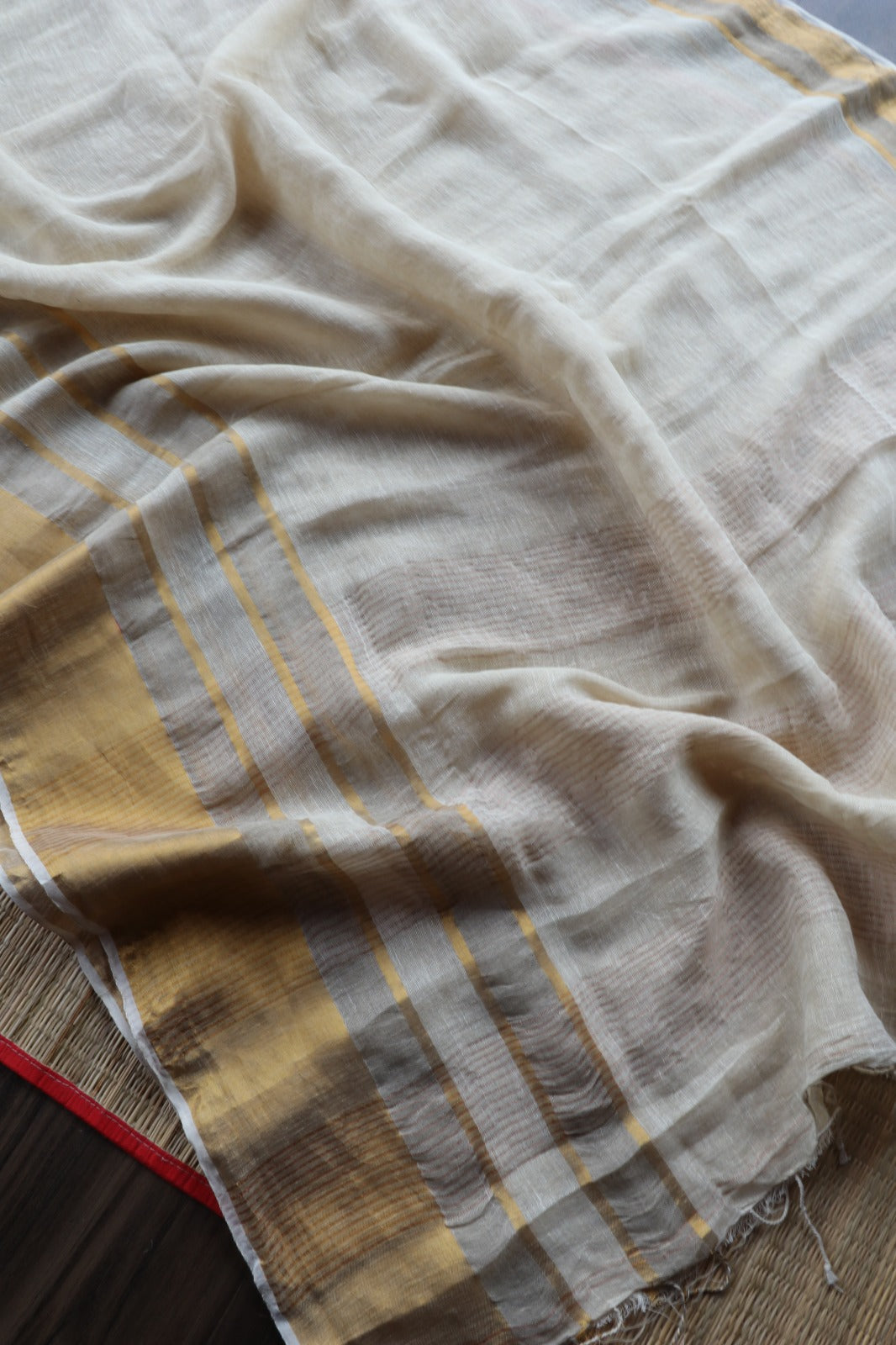 BEIGE LINEN SAREE