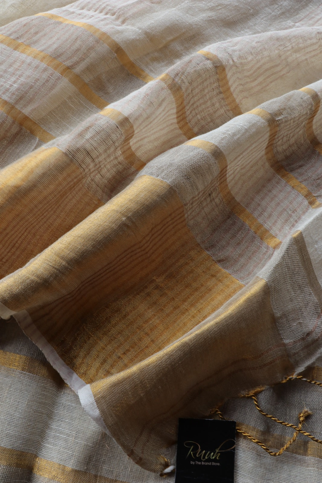 BEIGE LINEN SAREE