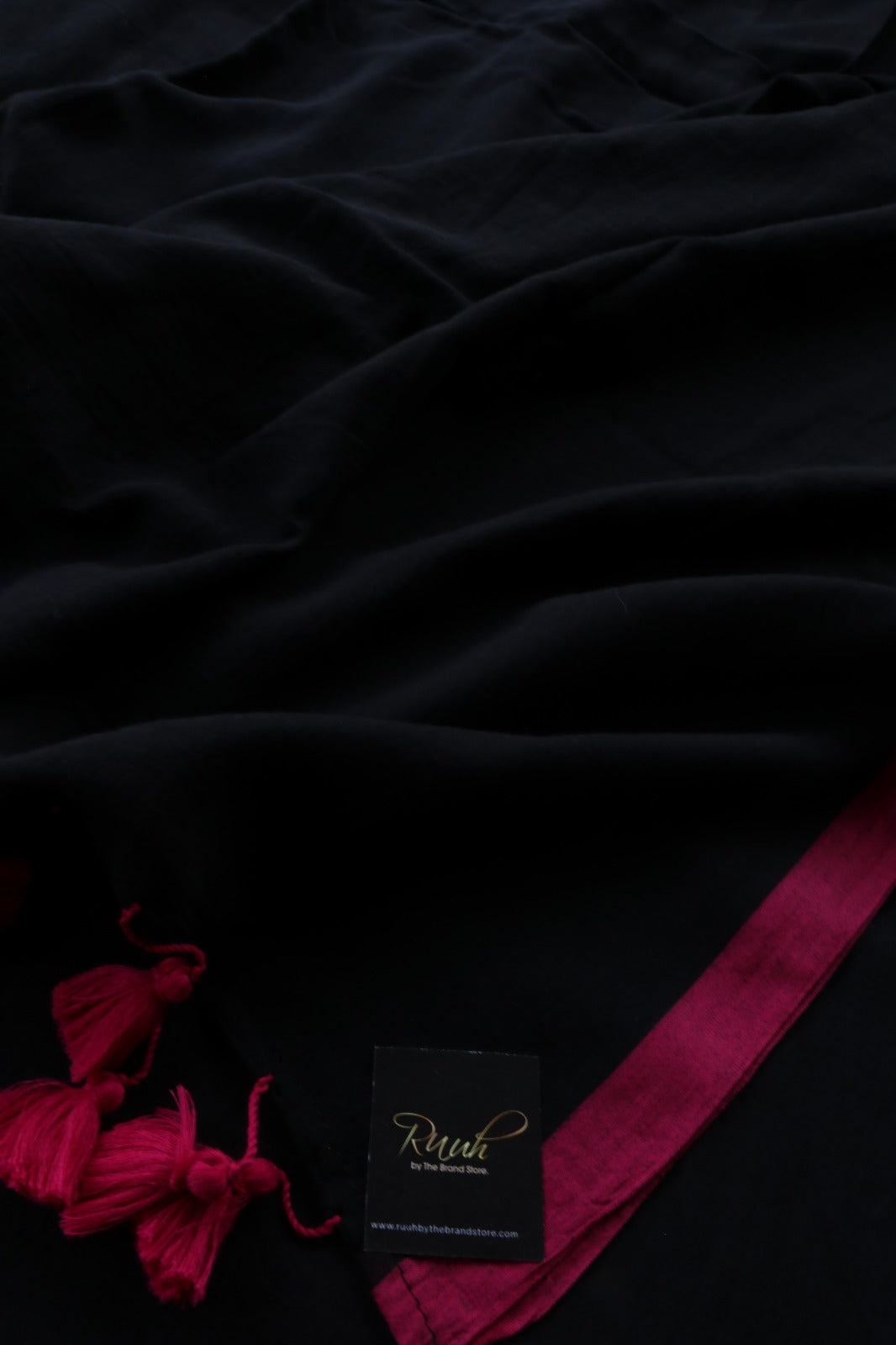 BLACK- PINK PLAIN MULMUL SAREE-TBS26MP
