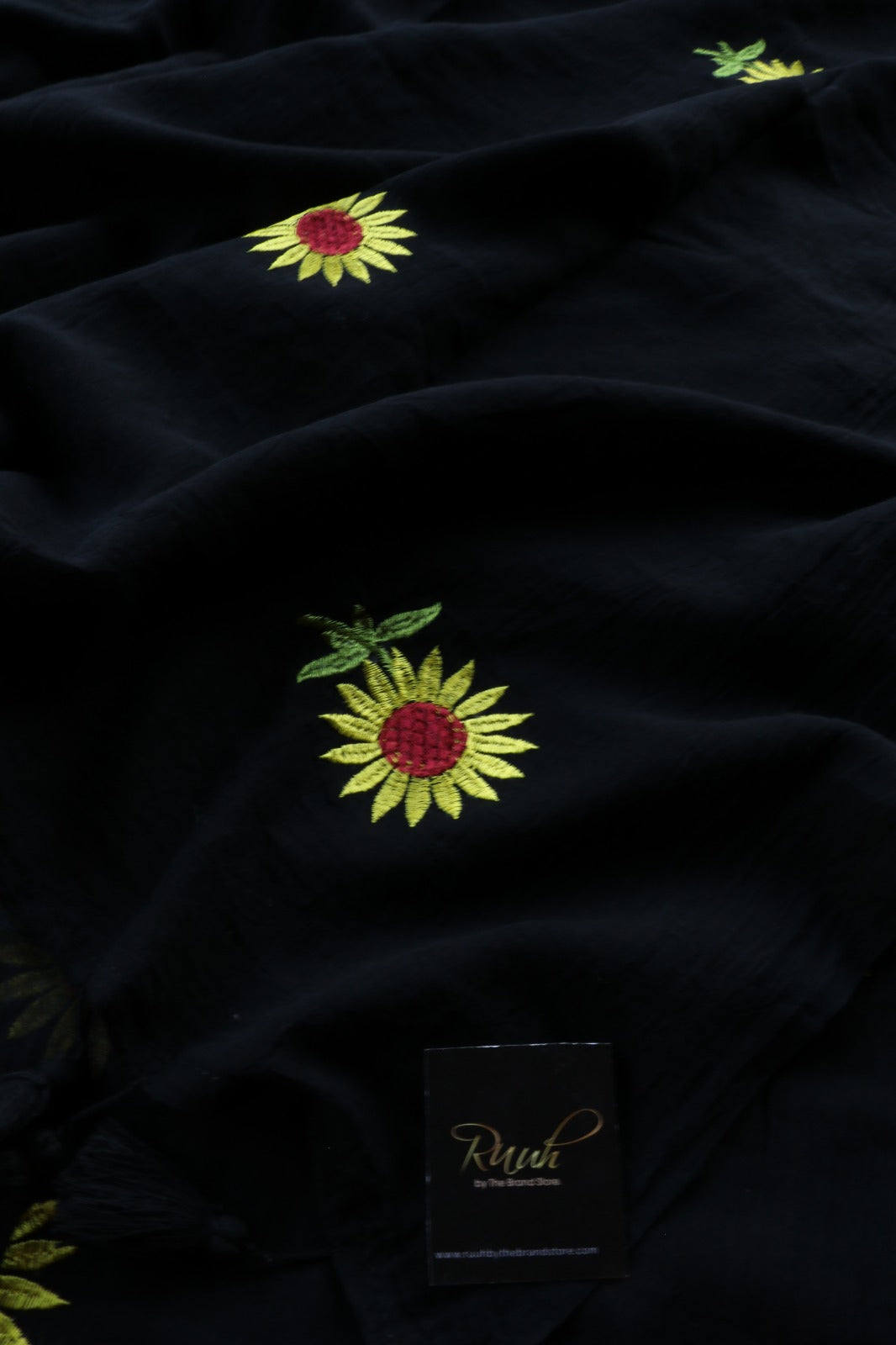 BLACK MULMUL SUNFLOWER EMBROIDERY-TBS26MSE