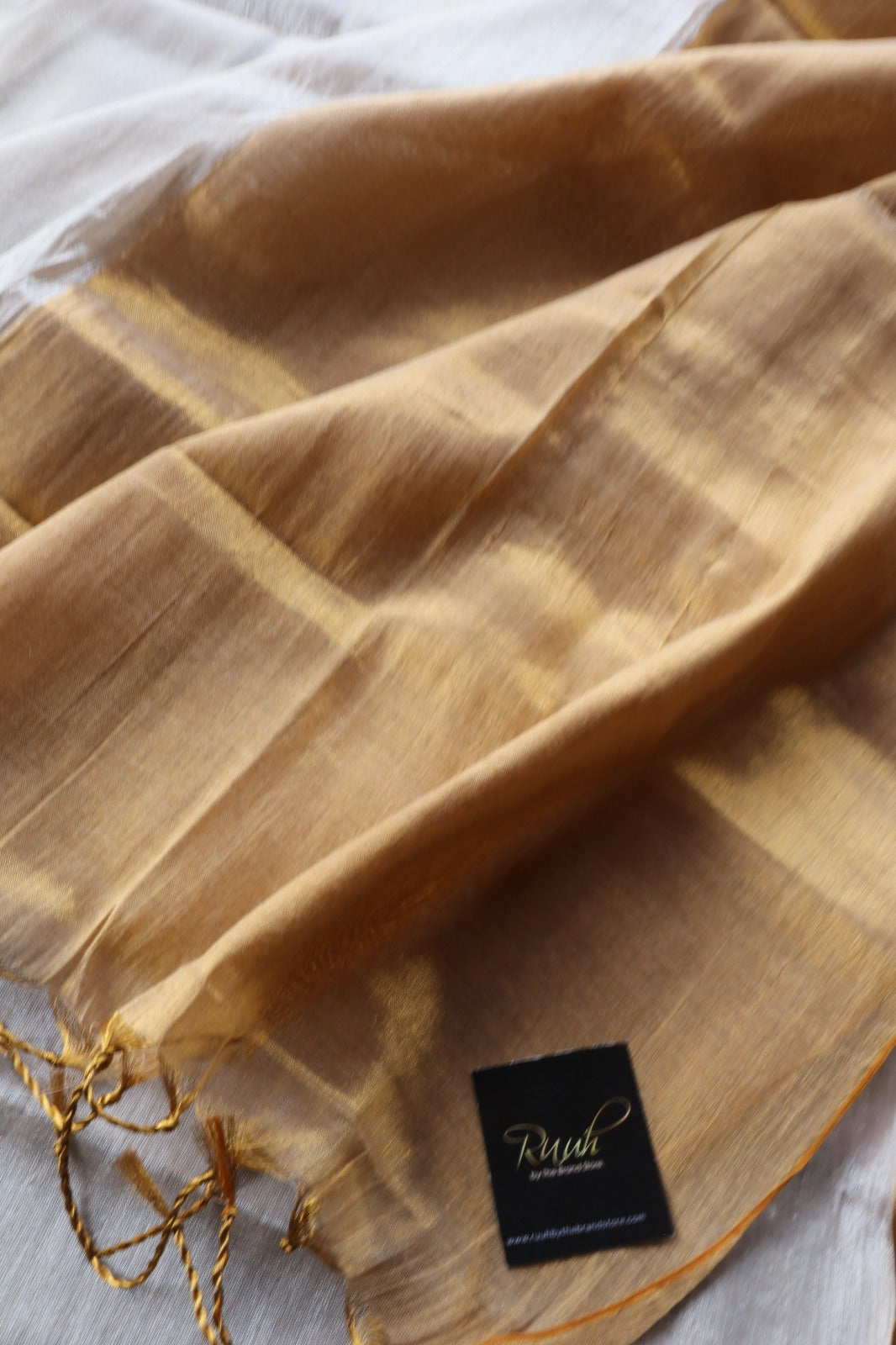 MUL TISSUE SAREE IN GOLD AND SILVER