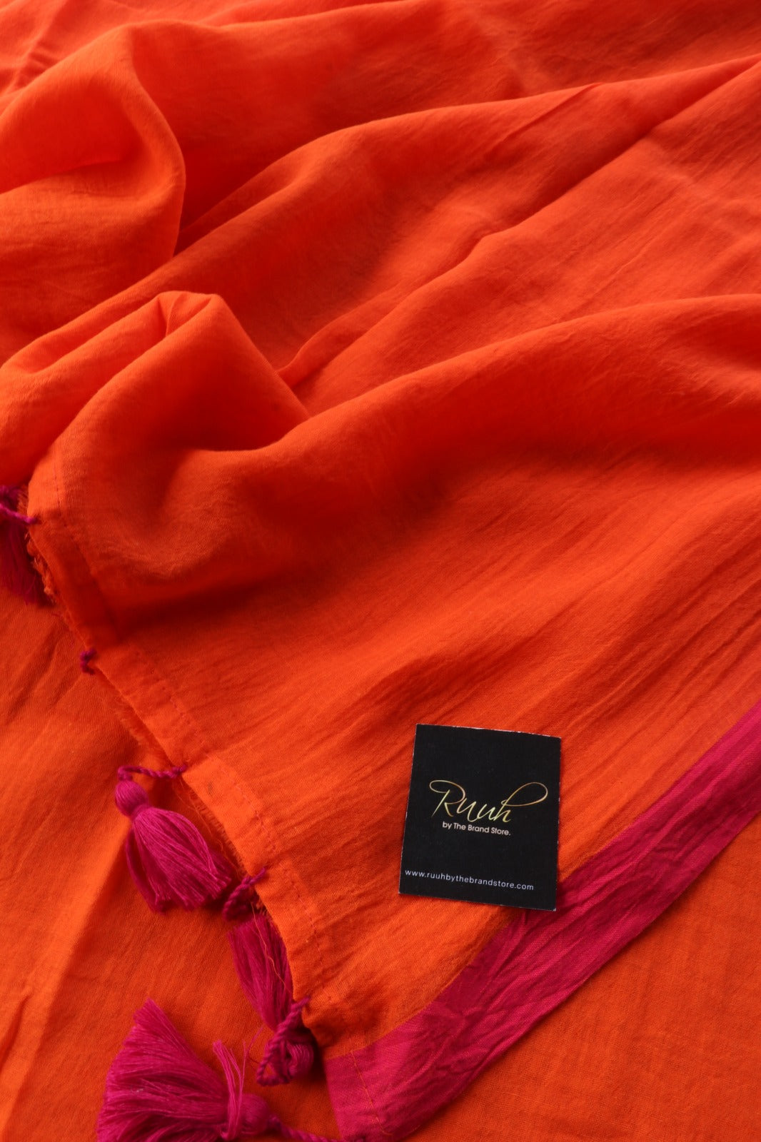 ORANGE -PINK PLAIN MULMUL SAREE - TBS26MP
