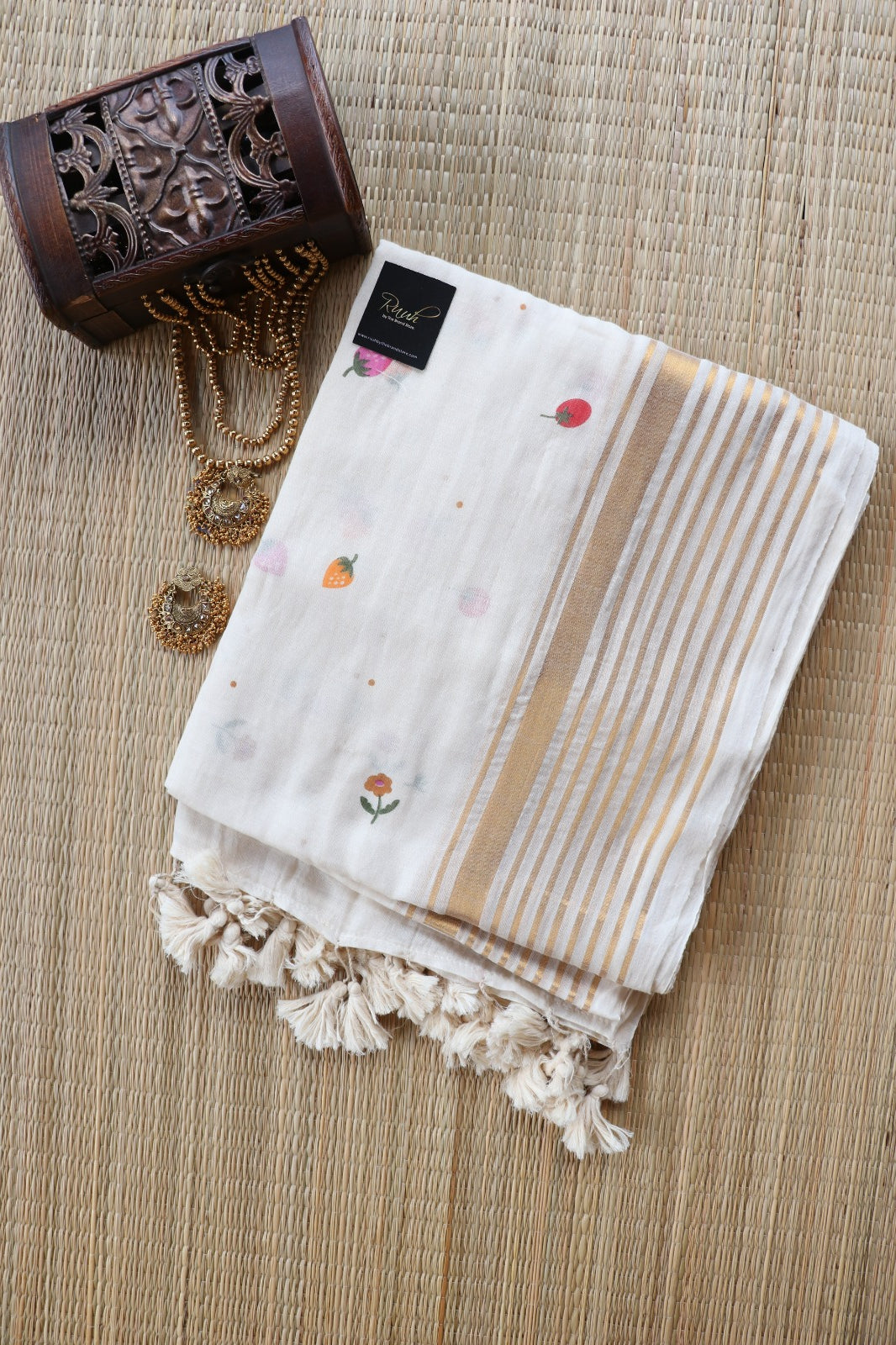 FLORAL AND FRUIT PRINTED MUL COTTON SAREE