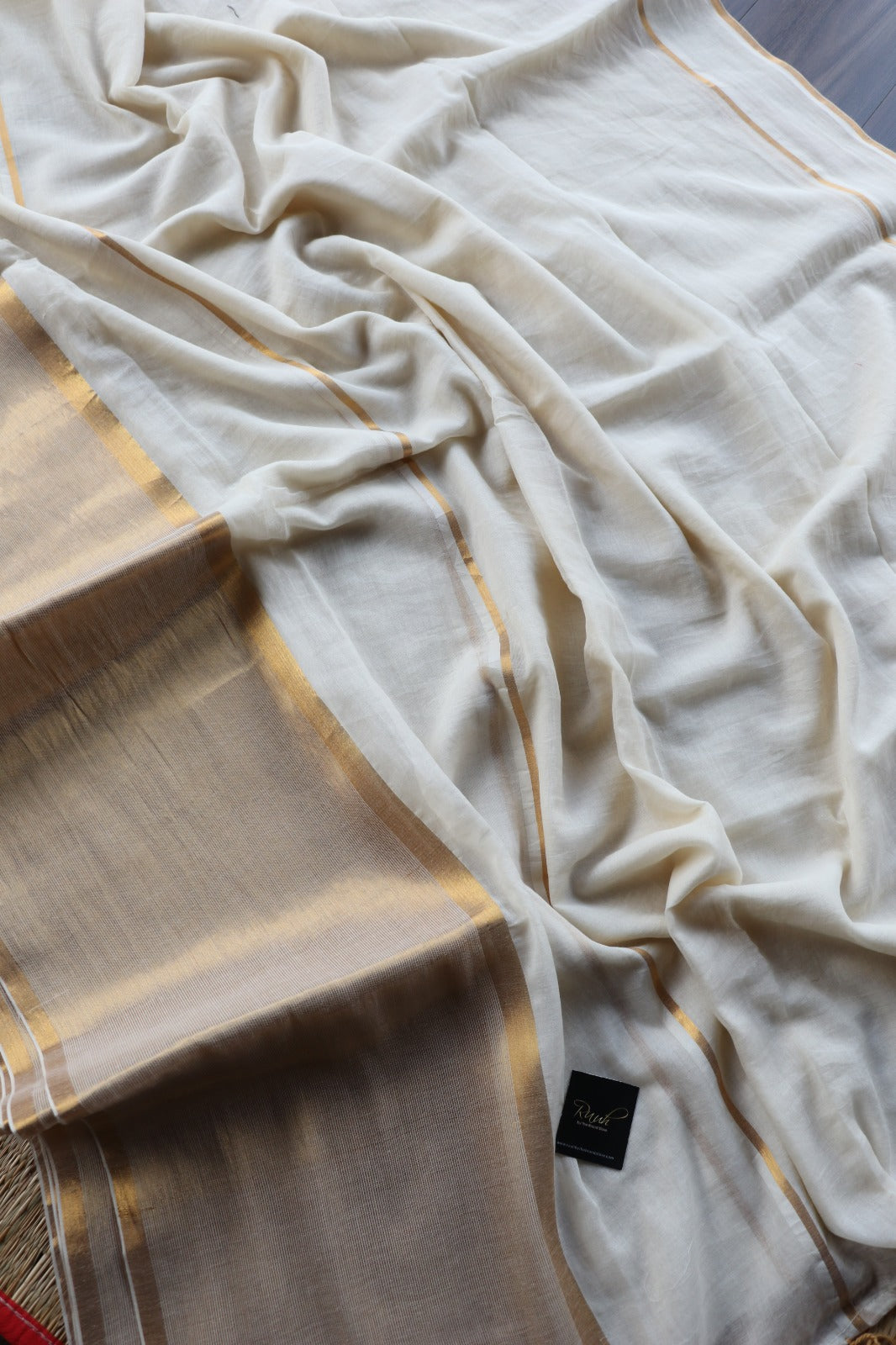 MULMUL SAREE WITH SIMPLE GOLD BORDER