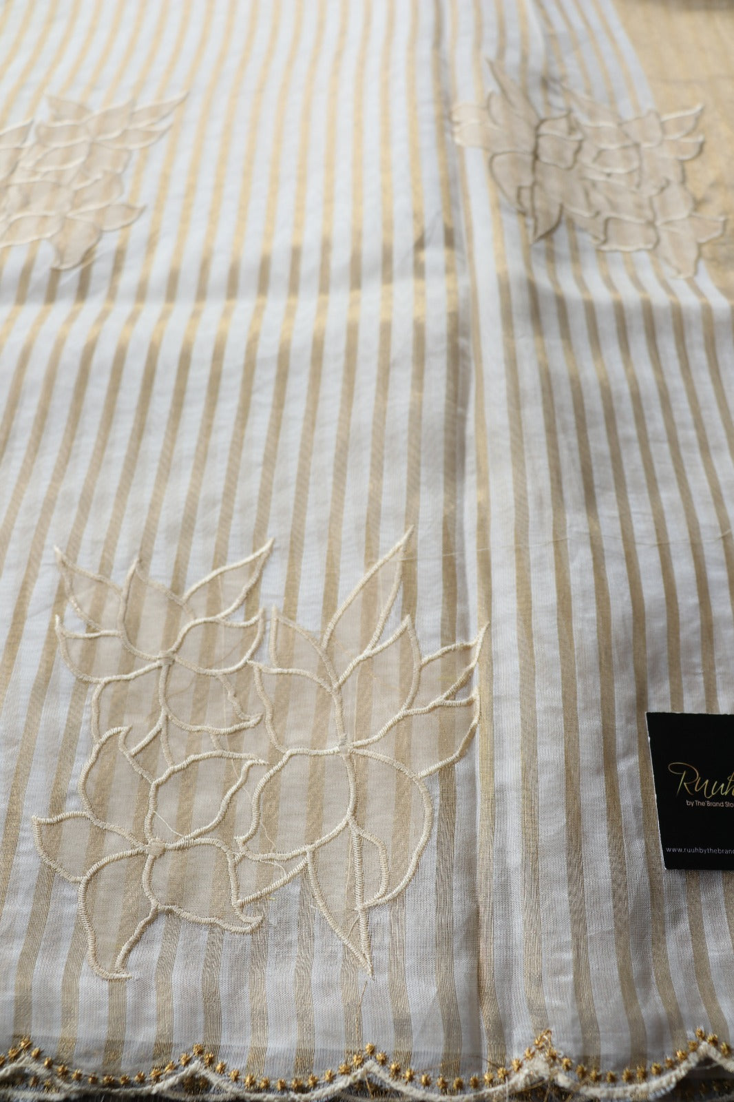 PREMIUM TISSUE ORGANZA SCALLOPPED SAREE