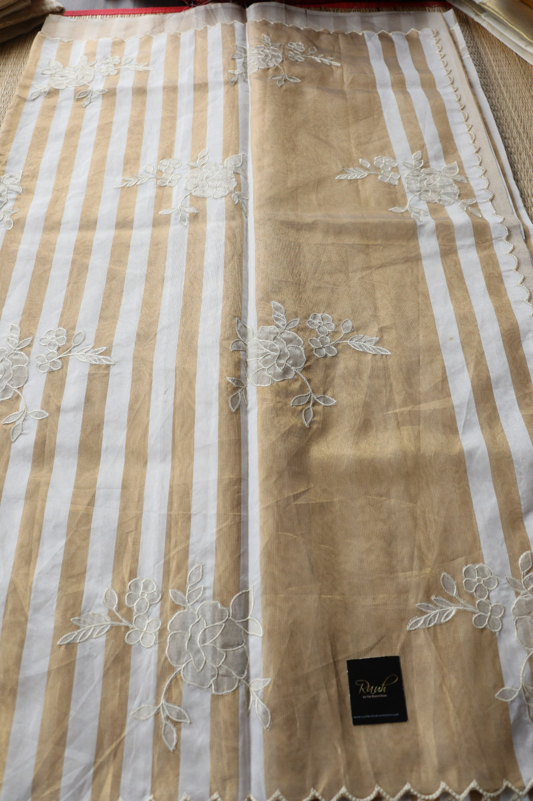 PREMIUM TISSUE ORGANZA SCALLOPPED SAREE