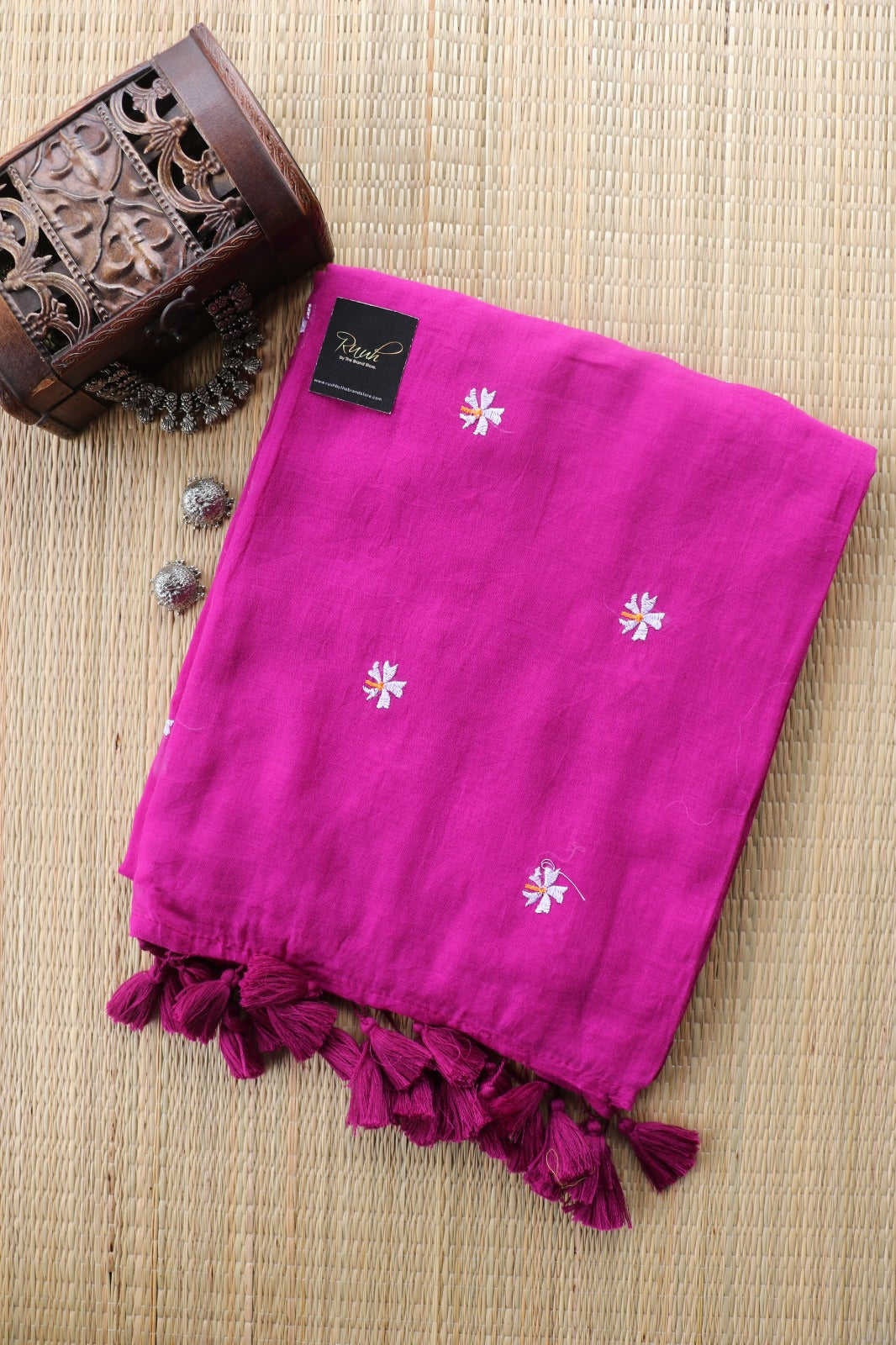 MAGENTA MULMUL PARIJAT EMBROIDERY-TBS26MPE