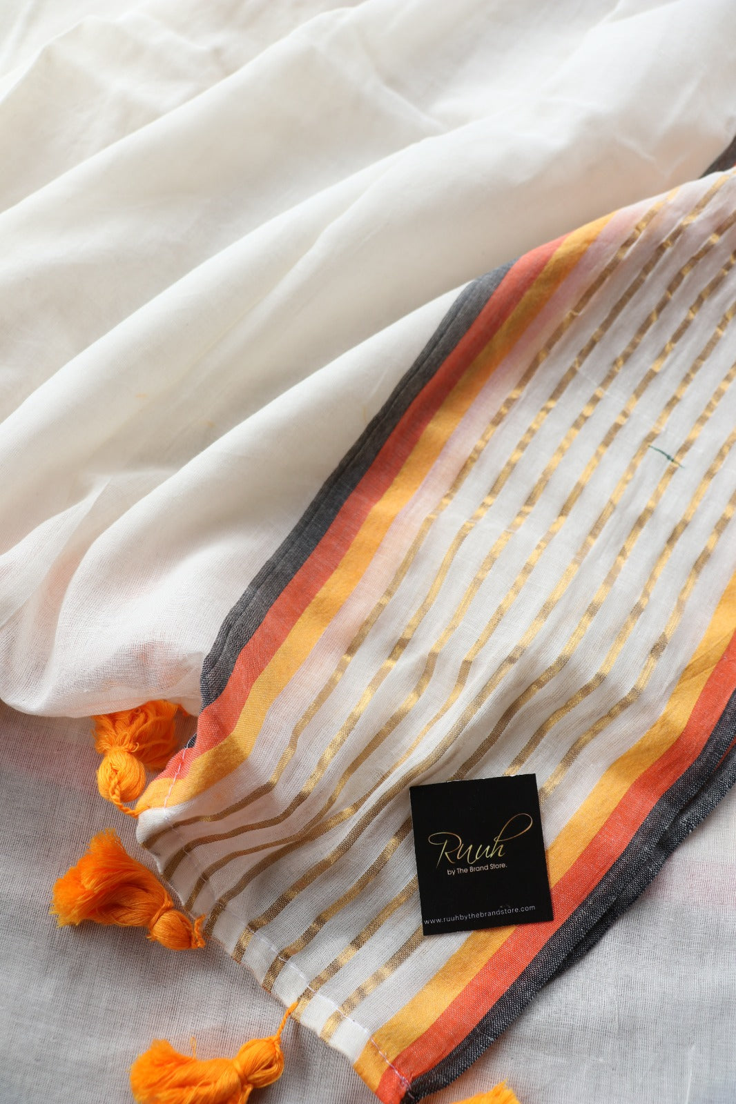 MULMUL COTTON SAREE WITH ZARI & COLOUR BORDER