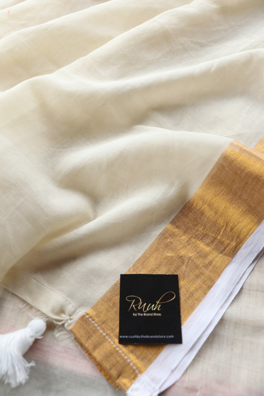 MULMUL WITH PATTERN BORDER