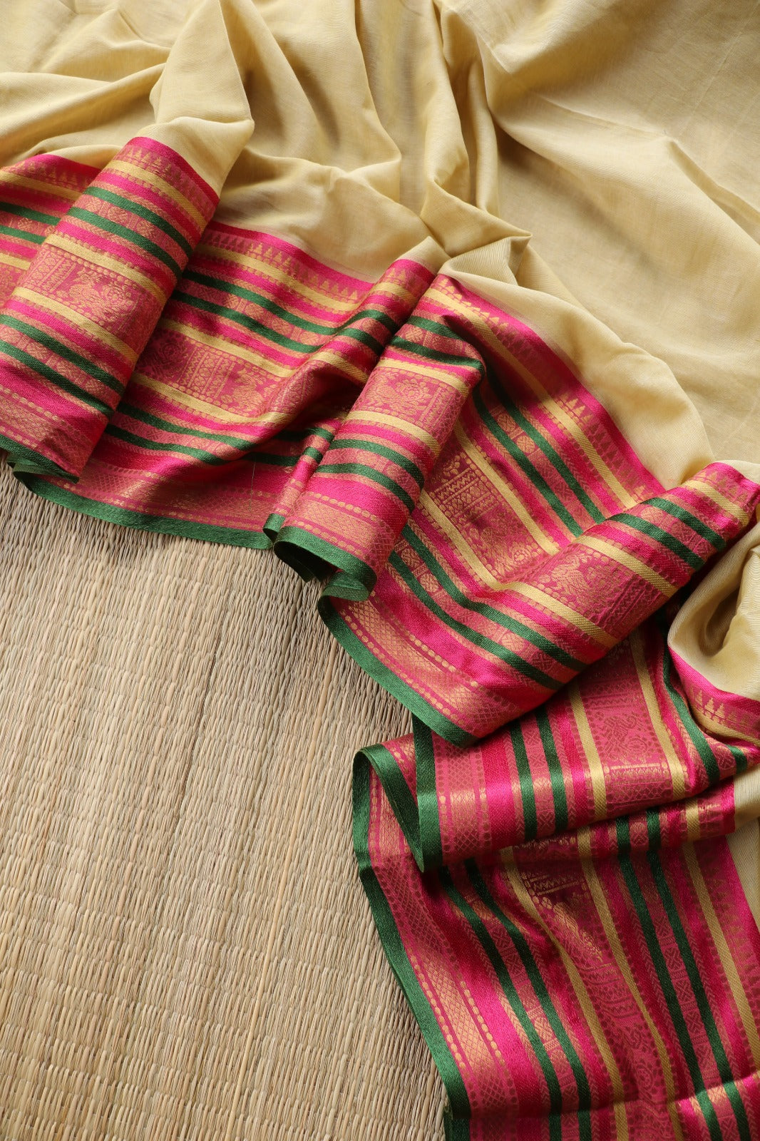 MULMUL COTTON SAREE WITH KANCHI BORDER