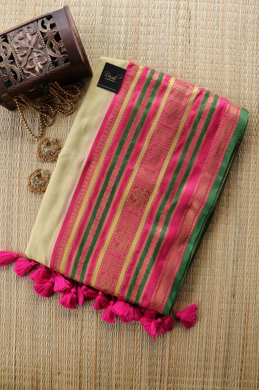 MULMUL COTTON SAREE WITH KANCHI BORDER
