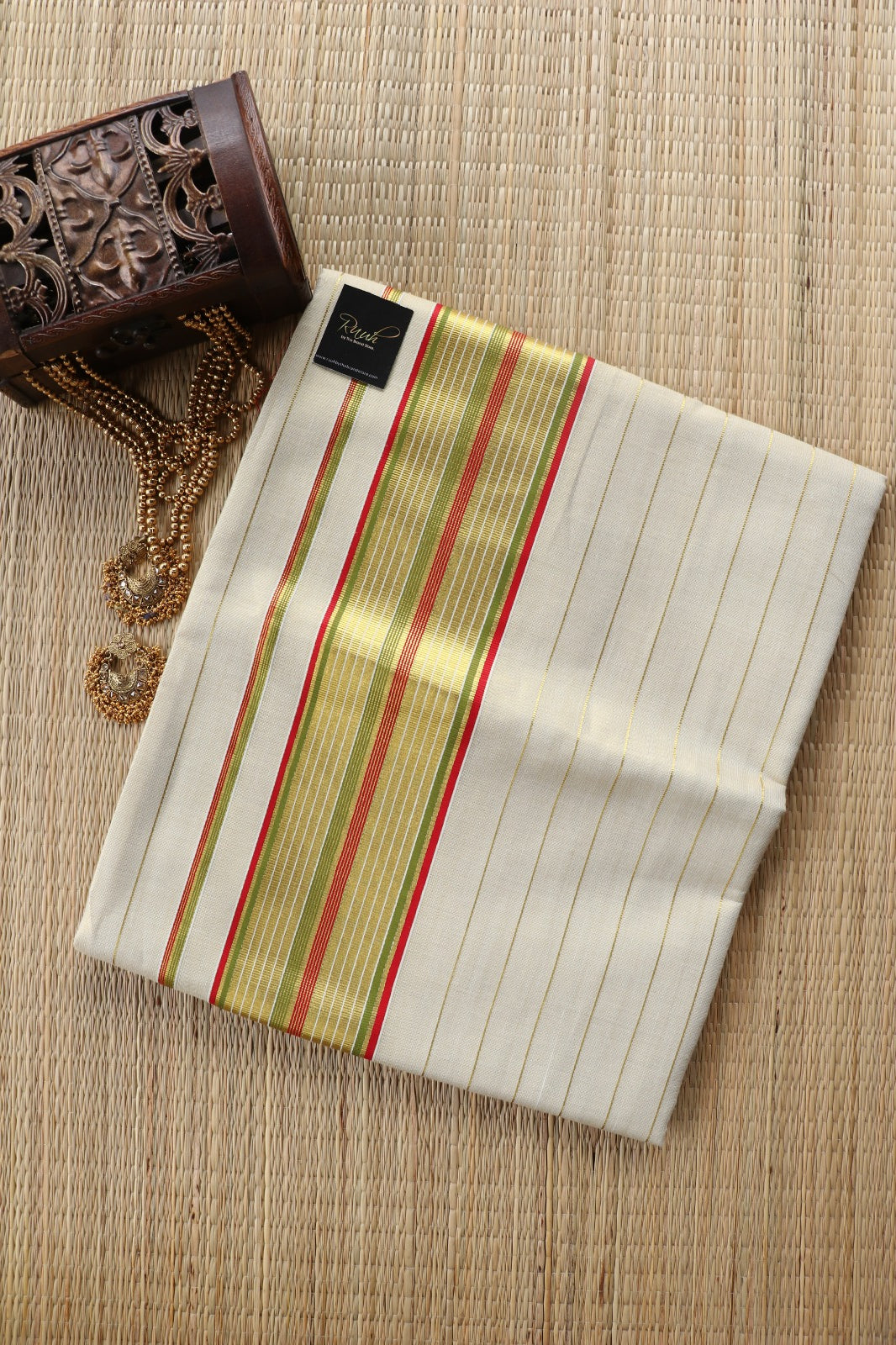TISSUE STRIPE - RED AND GREEN BORDER