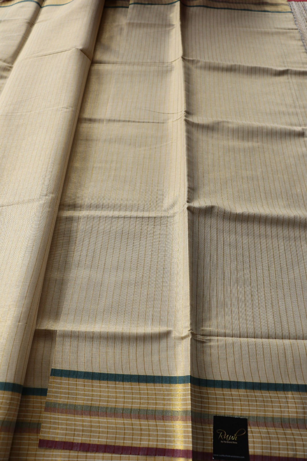 TISSUE STRIPE - BLACK & MAROON BORDER