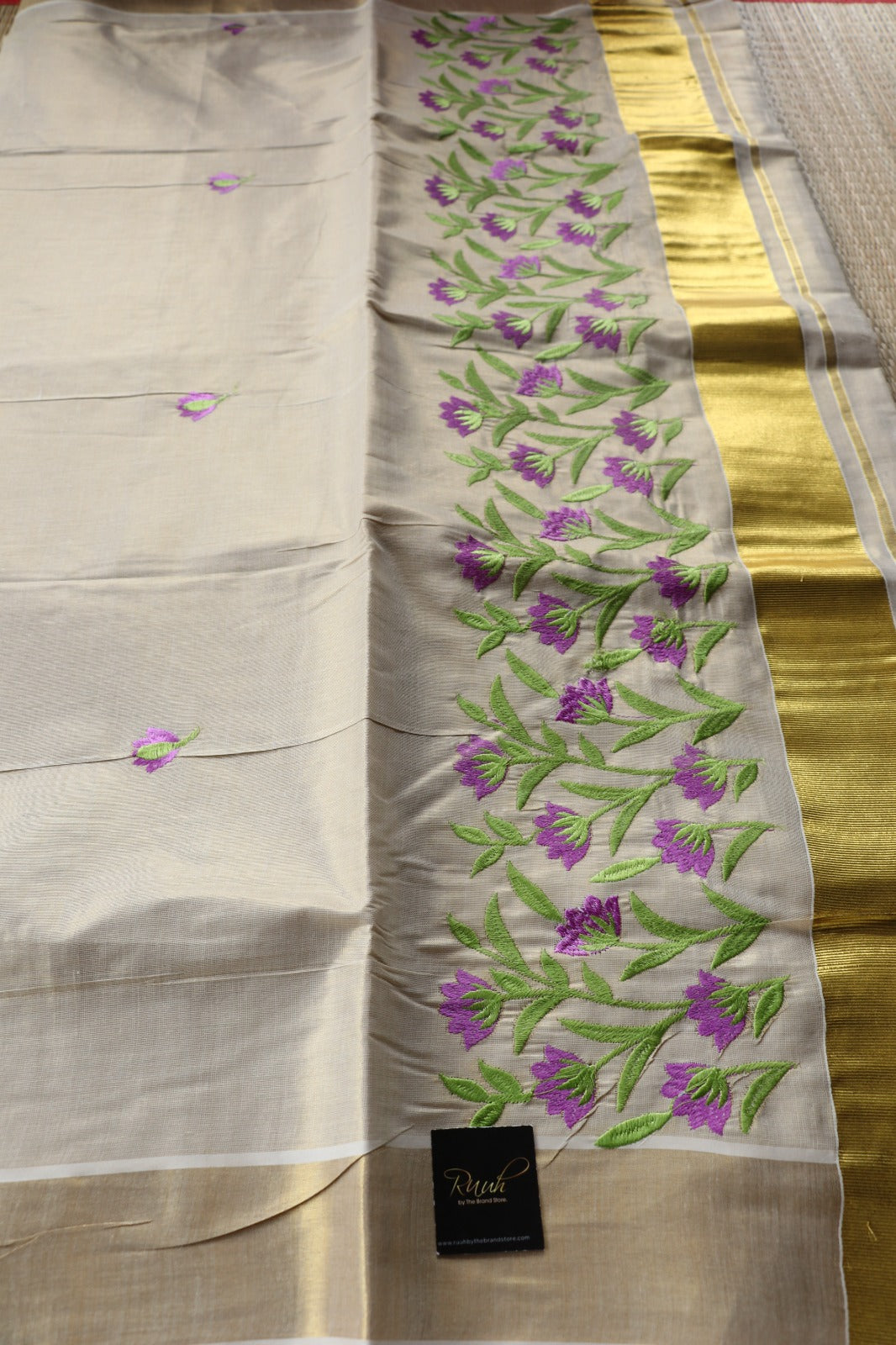KERALA TISSUE FLORAL EMBROIDERY