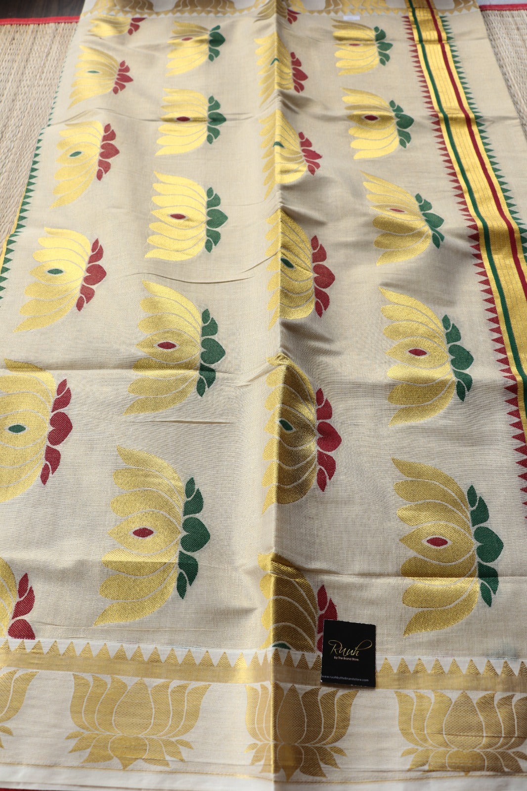 LOTUS EMBROIDERY ON PREMIUM KERALA TISSUE- GREEN & MAROON