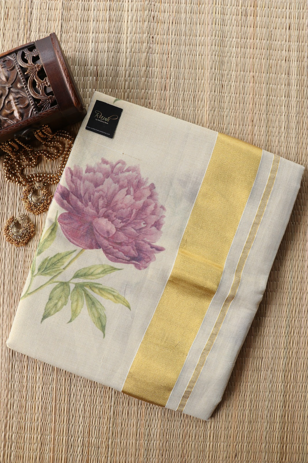 KERALA TISSUE WITH FLORAL PRINT