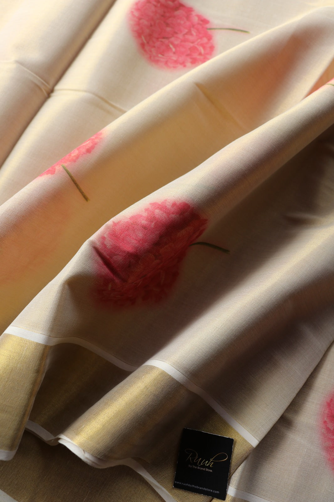 KERALA TISSUE WITH FLORAL PRINT