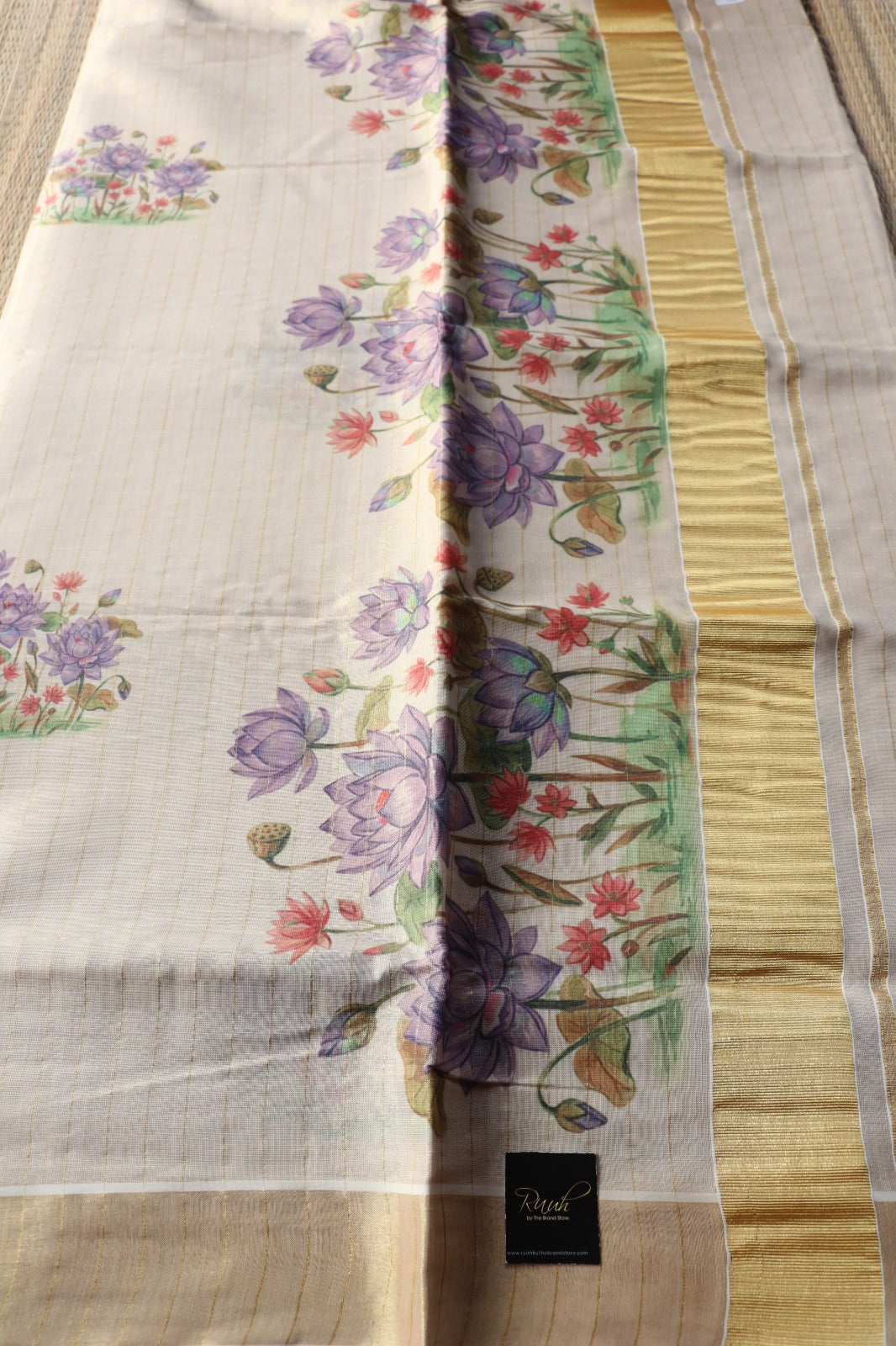 KERALA STRIPE TISSUE WITH LOTUS PRINT