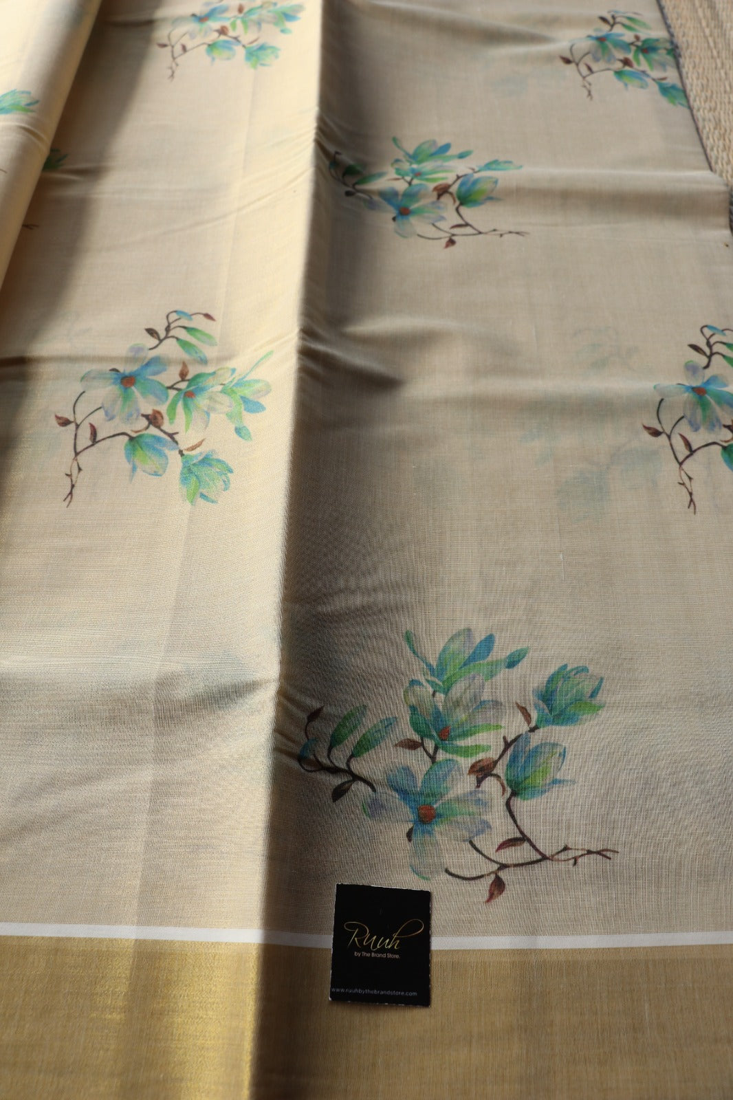 KERALA TISSUE WITH FLORAL PRINT