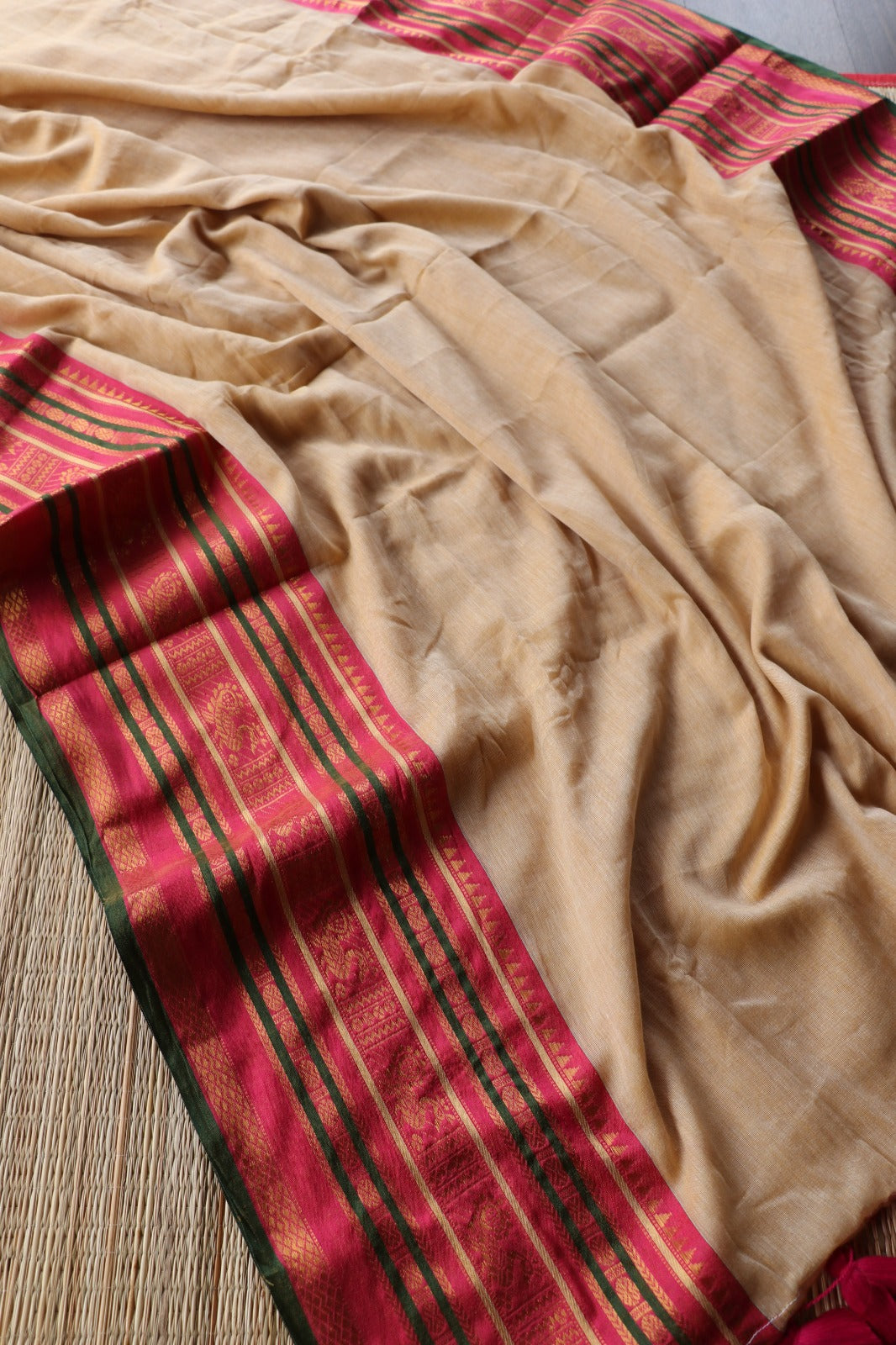 MULMUL COTTON SAREE WITH KANCHI BORDER