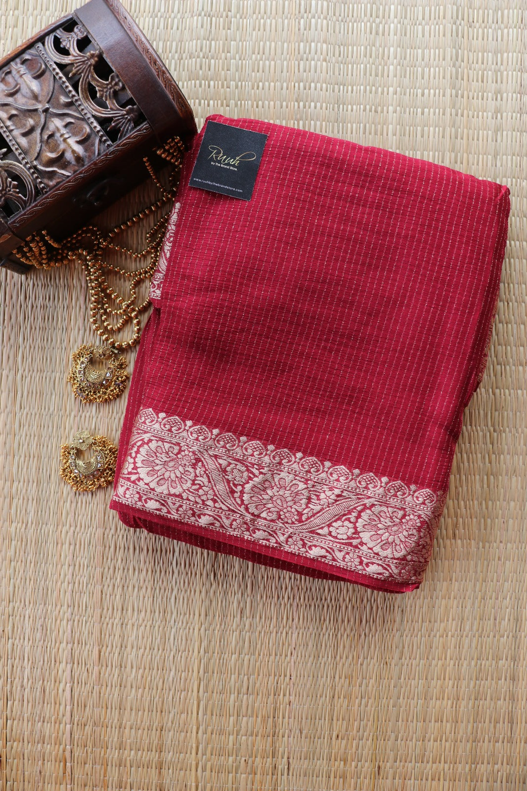 MAROON VISCOSE CHINNON WITH ZARI STRIPES