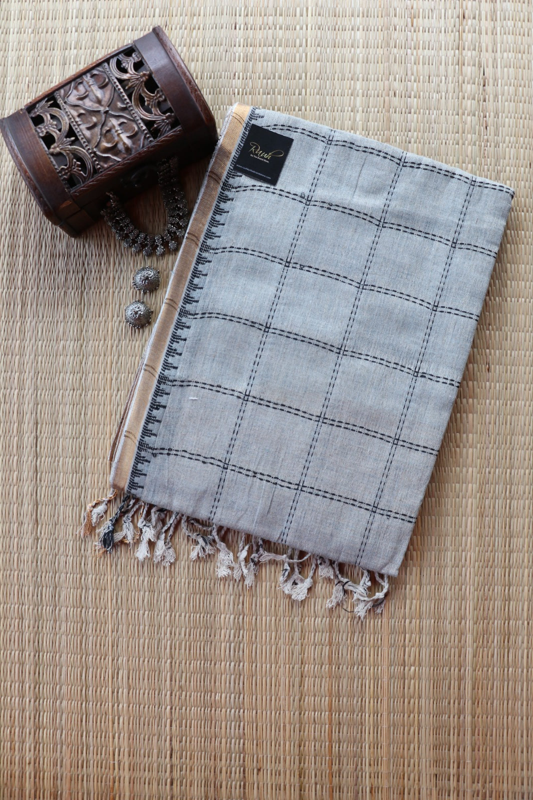 PURE LINEN CHECK SAREE - TBS26PLC