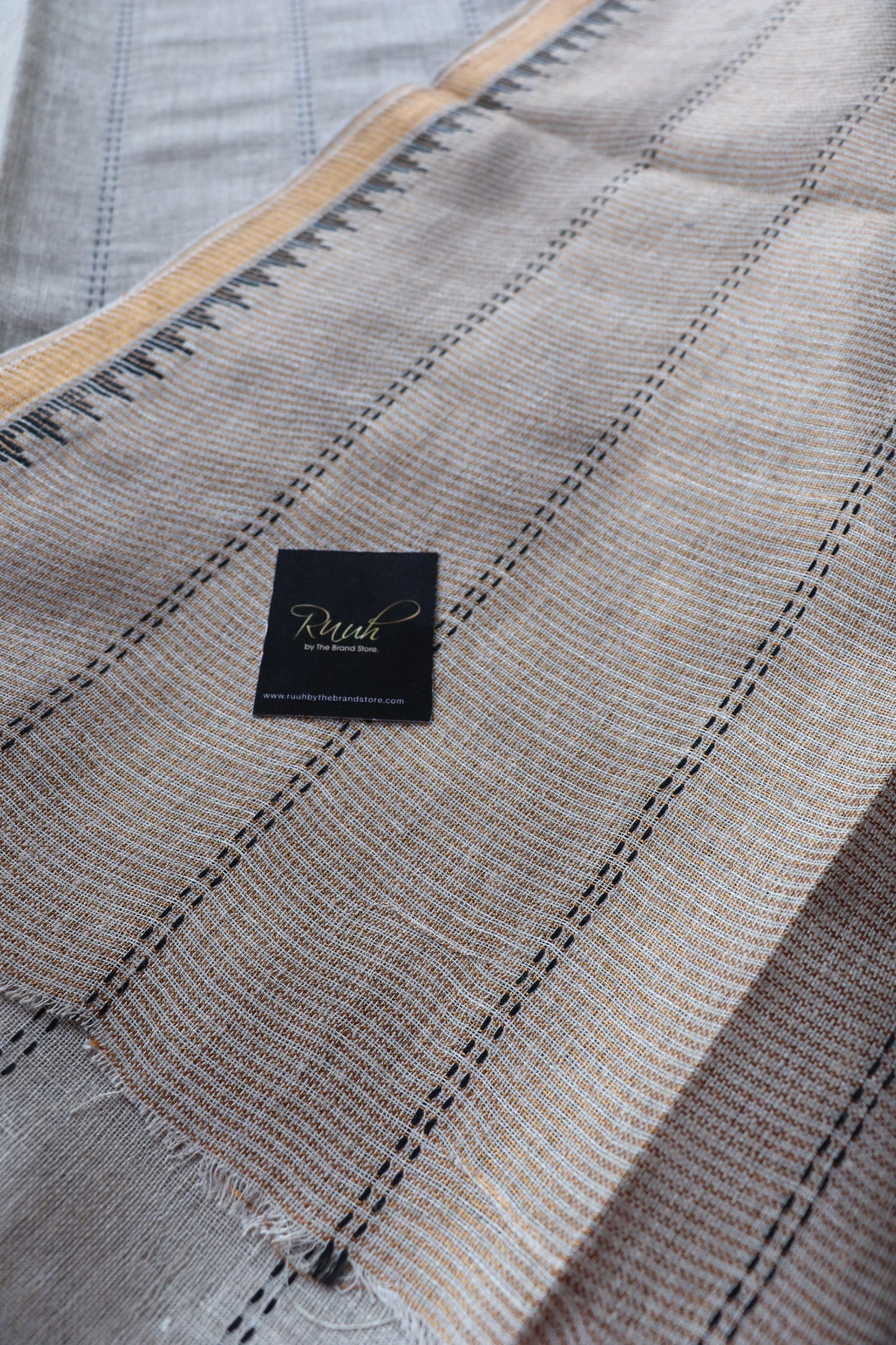 PURE LINEN CHECK SAREE - TBS26PLC