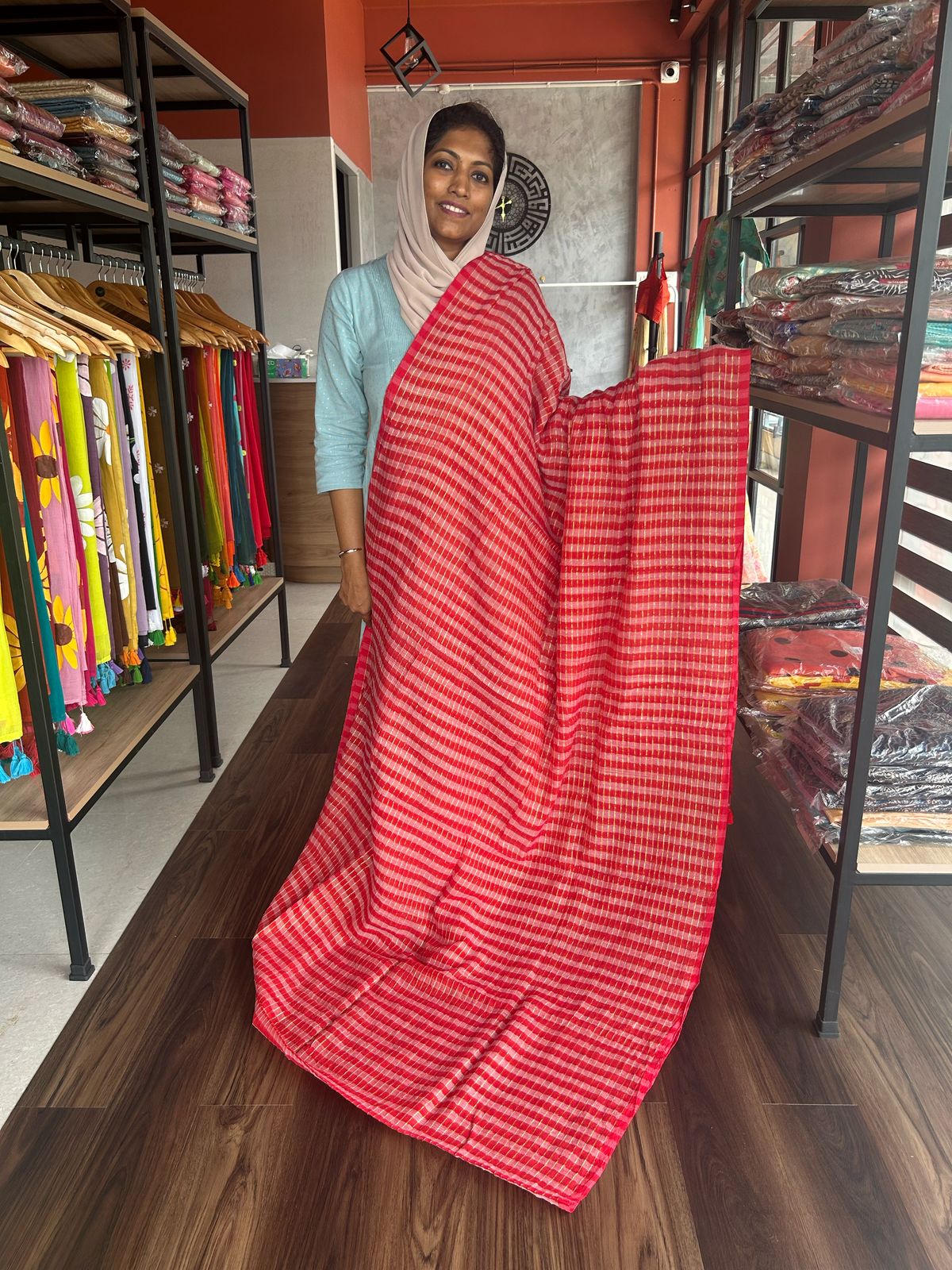 RED MUL COTTON WITH GOLDEN ZARI CHECK