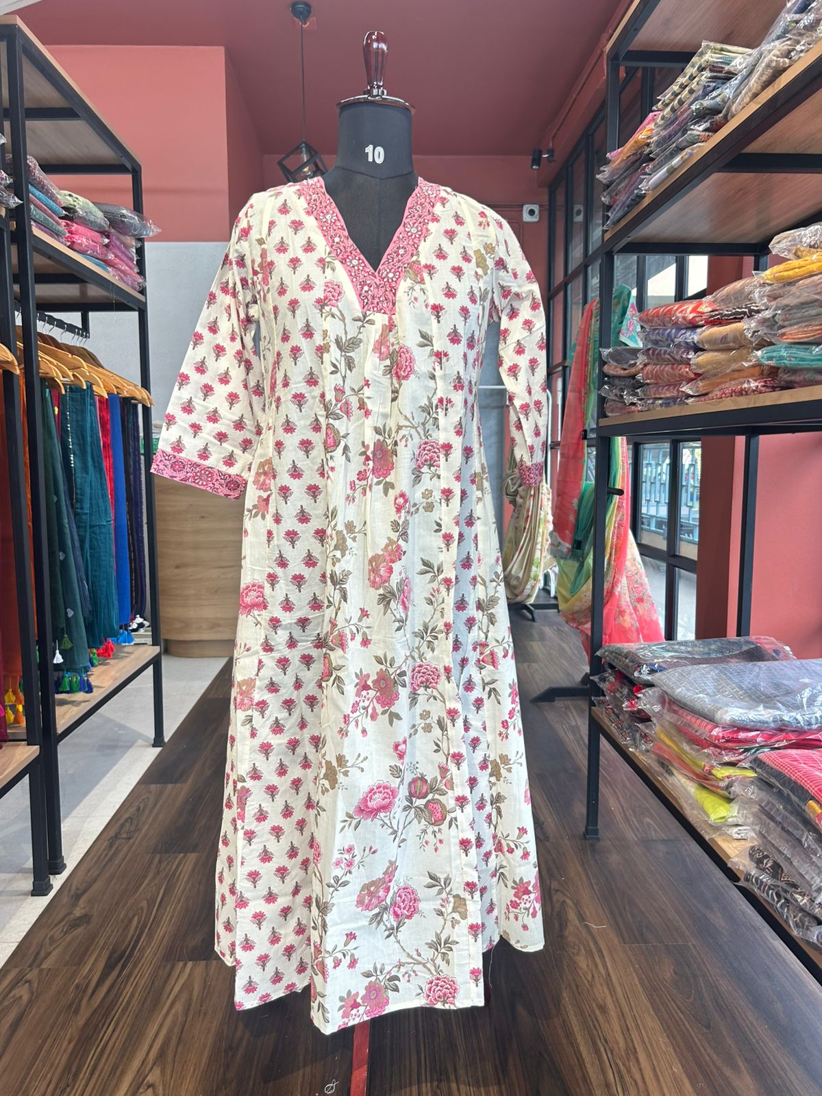 WHITE AND PINK FLORAL COTTON SALWAR SUIT SET