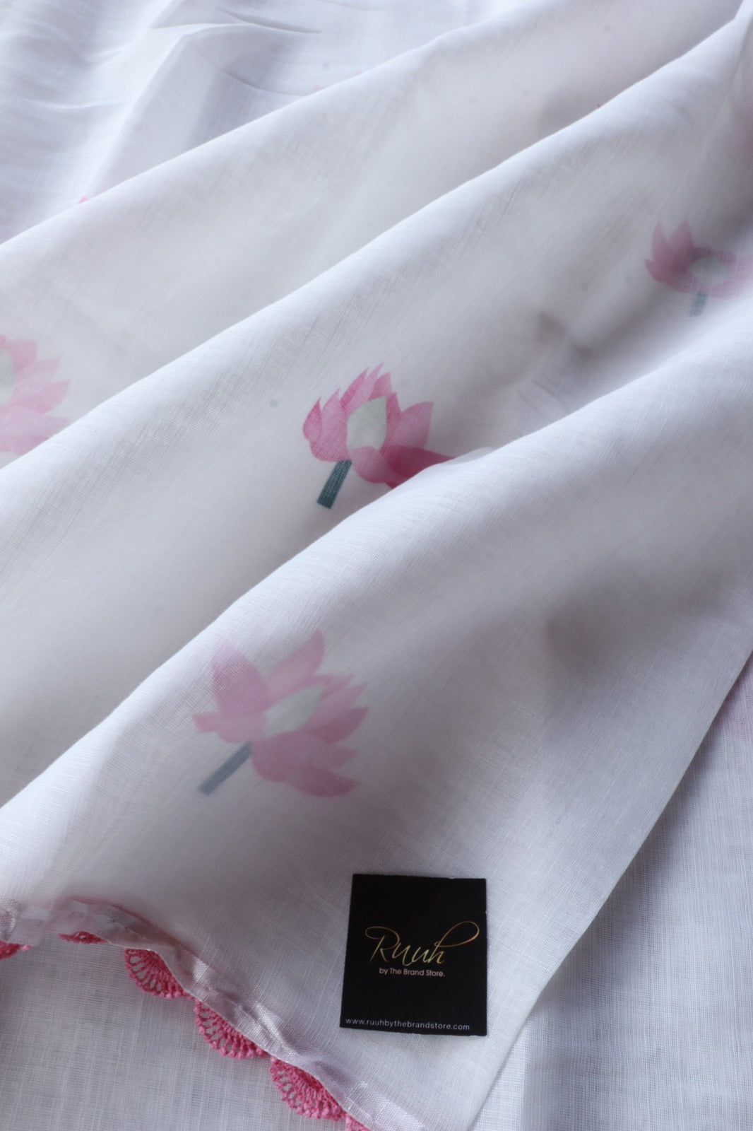 PINK LOTUS ON WHITE SEMI LINEN